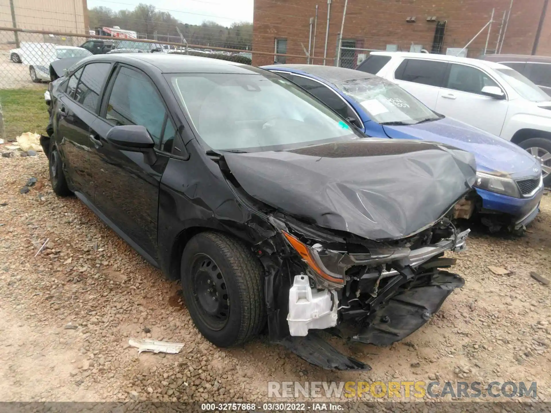 1 Photograph of a damaged car 5YFDPRAE4LP038241 TOYOTA COROLLA 2020