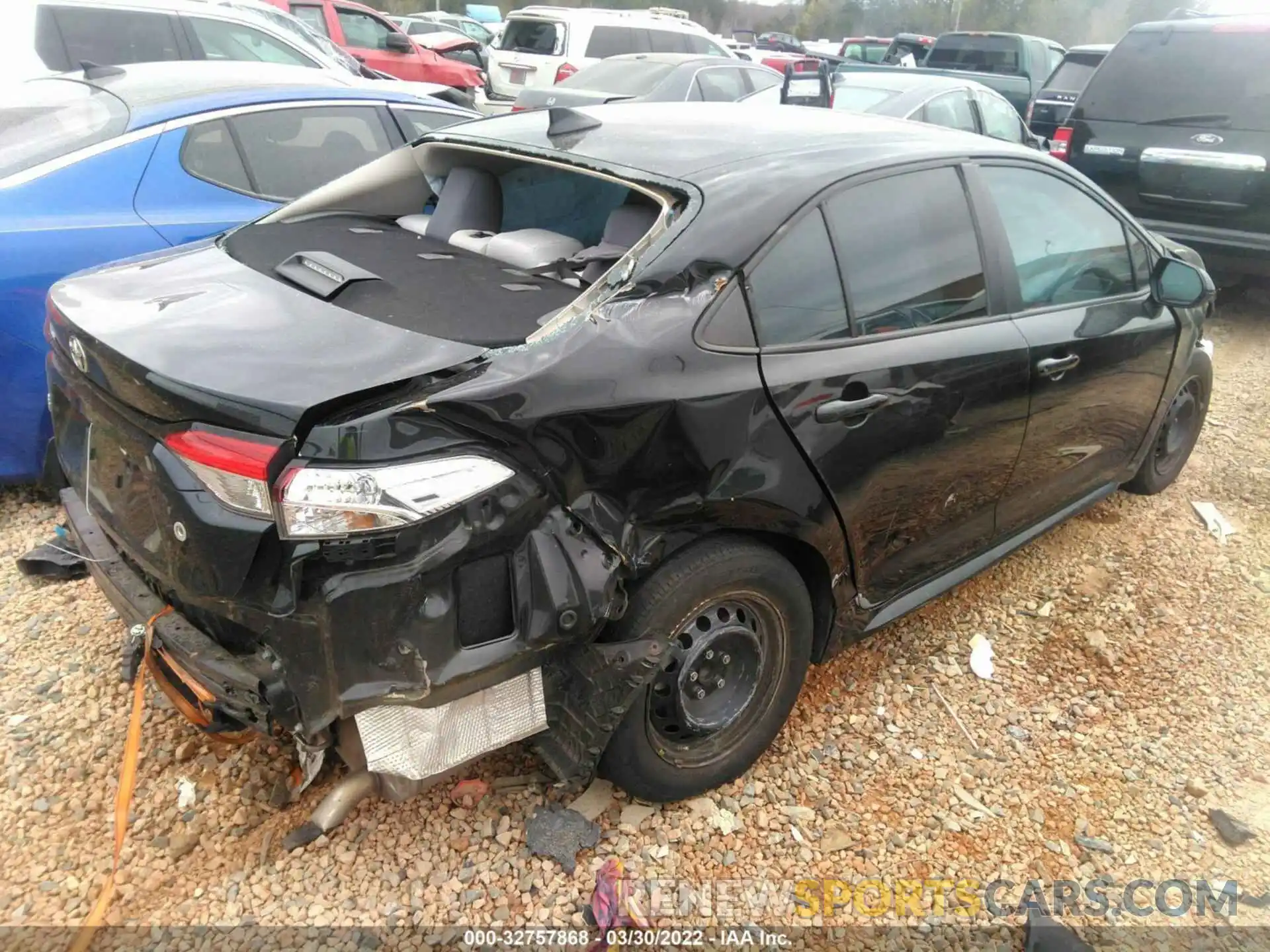 4 Photograph of a damaged car 5YFDPRAE4LP038241 TOYOTA COROLLA 2020