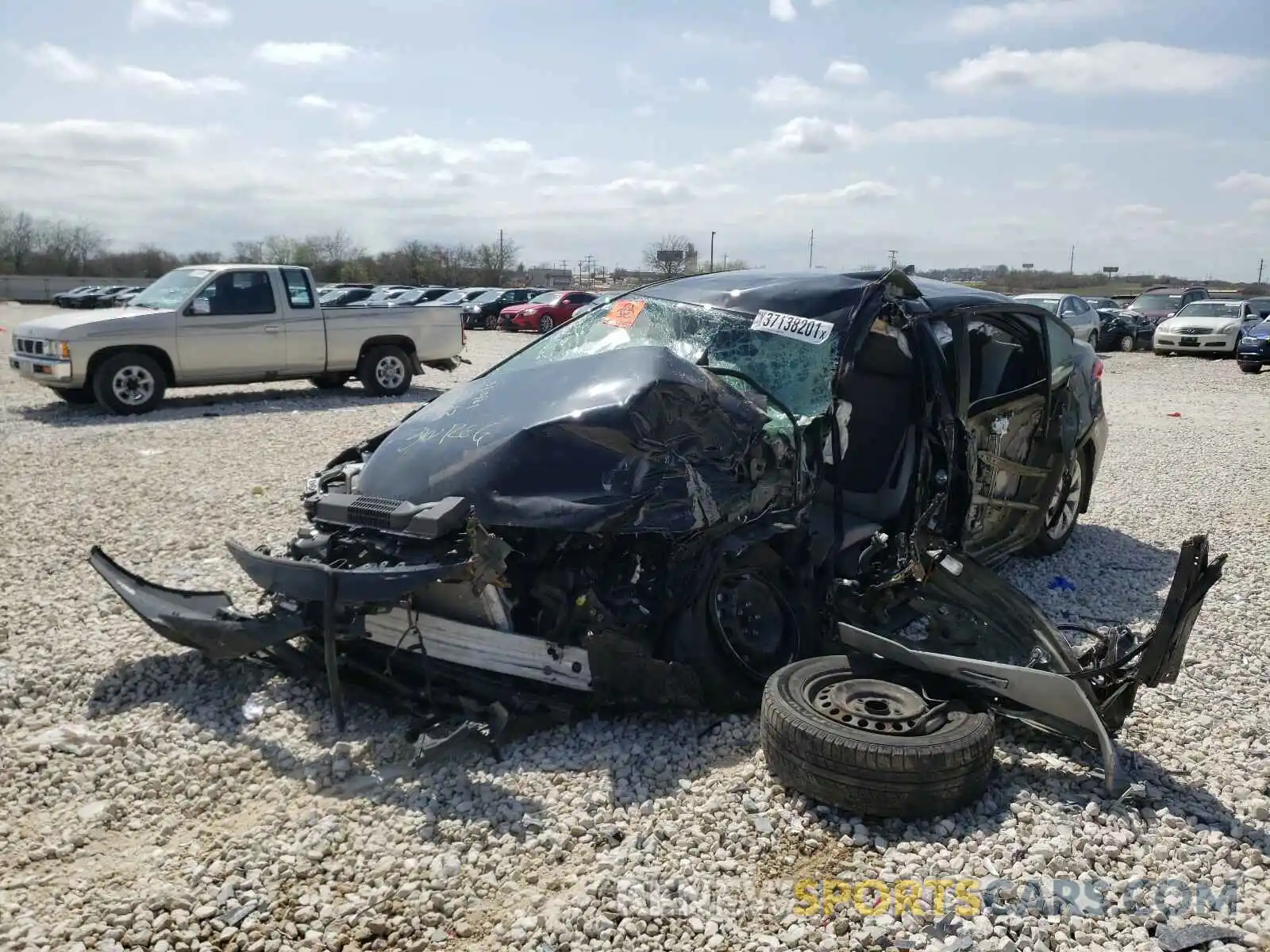 2 Photograph of a damaged car 5YFDPRAE4LP054682 TOYOTA COROLLA 2020