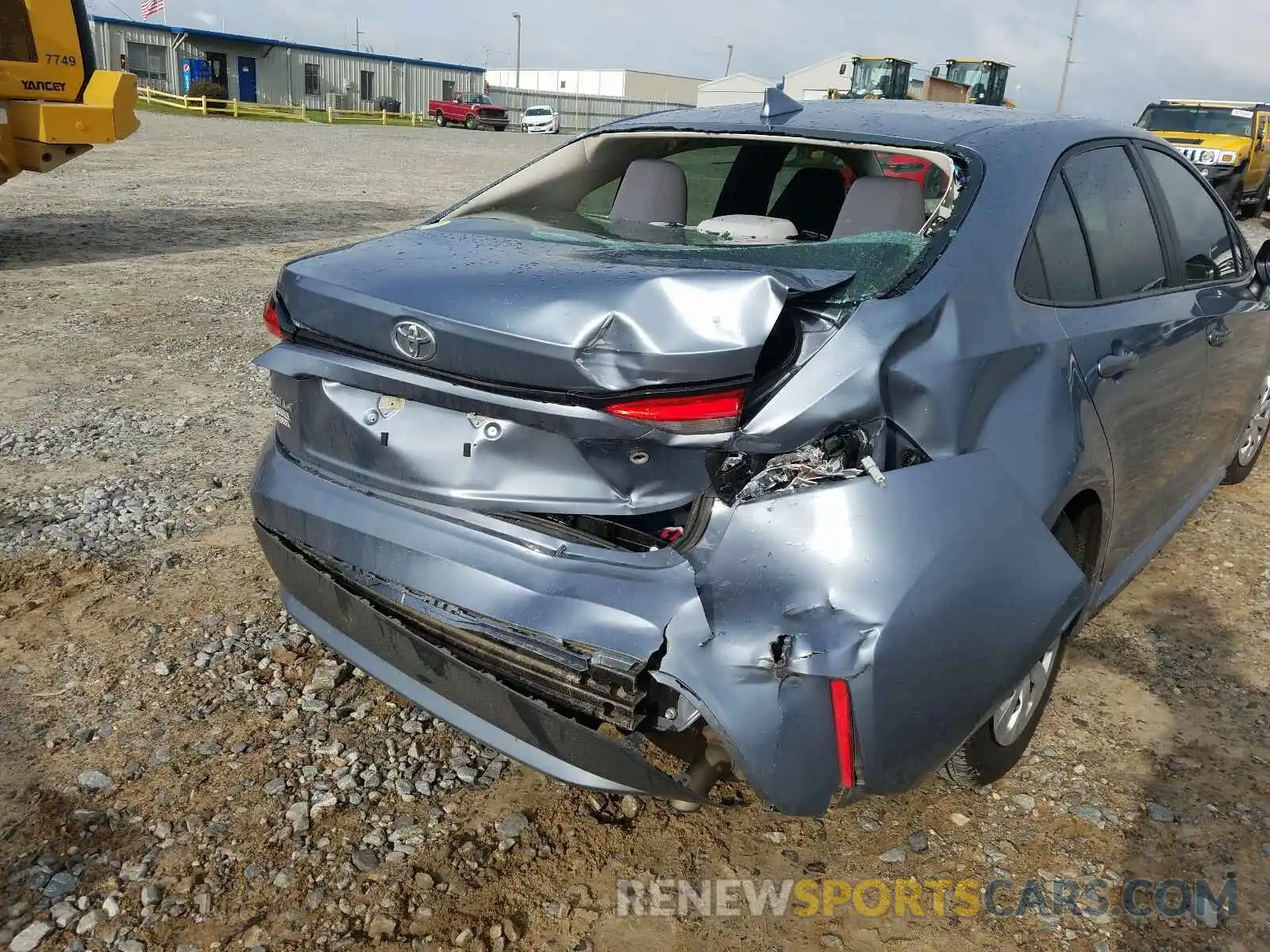 9 Photograph of a damaged car 5YFDPRAE4LP058344 TOYOTA COROLLA 2020