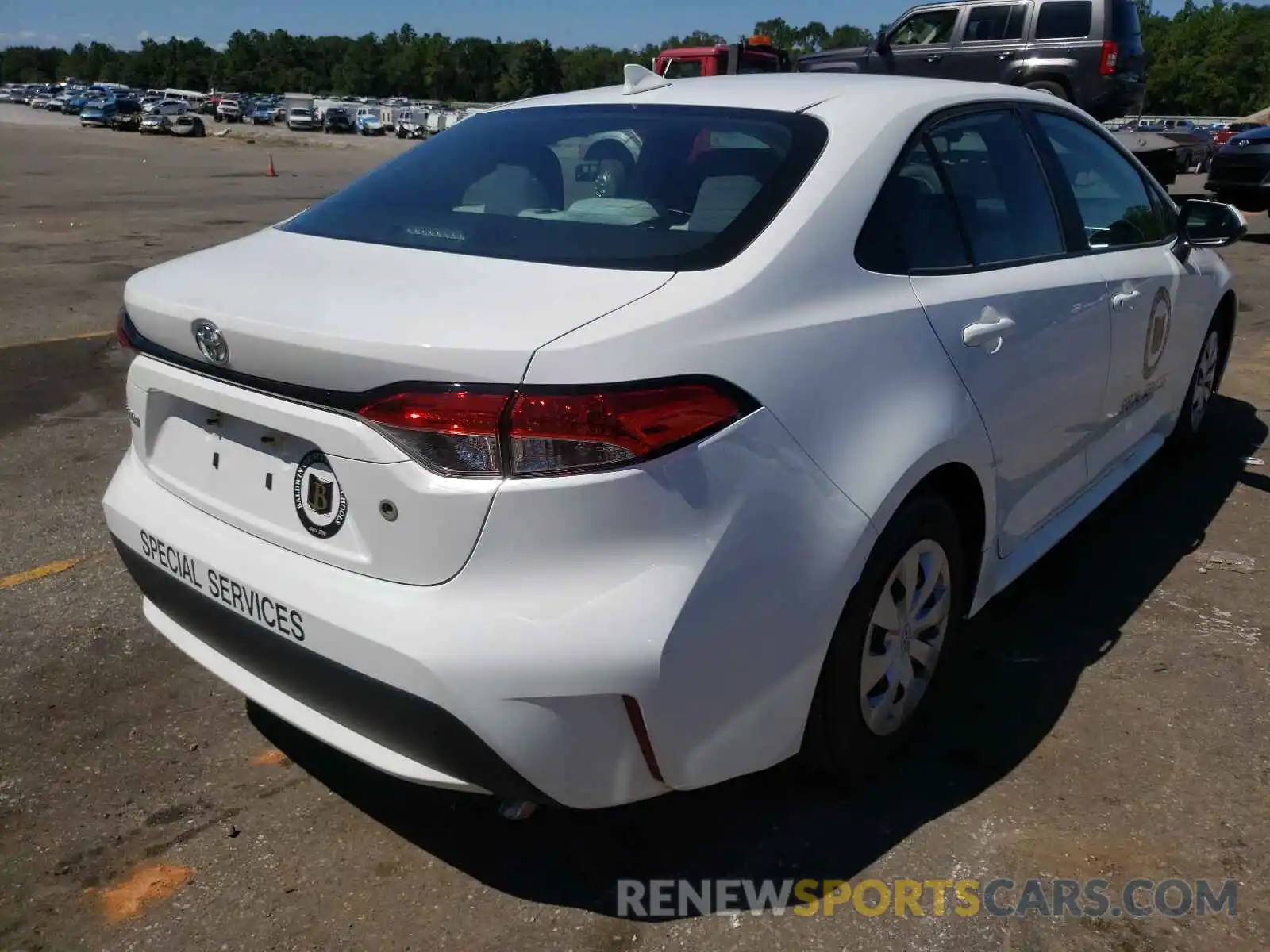 4 Photograph of a damaged car 5YFDPRAE4LP070221 TOYOTA COROLLA 2020