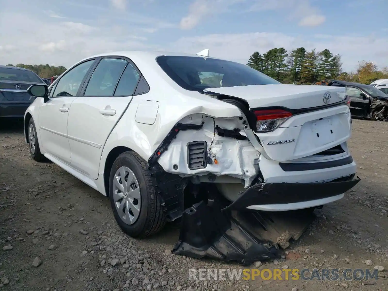 3 Photograph of a damaged car 5YFDPRAE4LP093028 TOYOTA COROLLA 2020