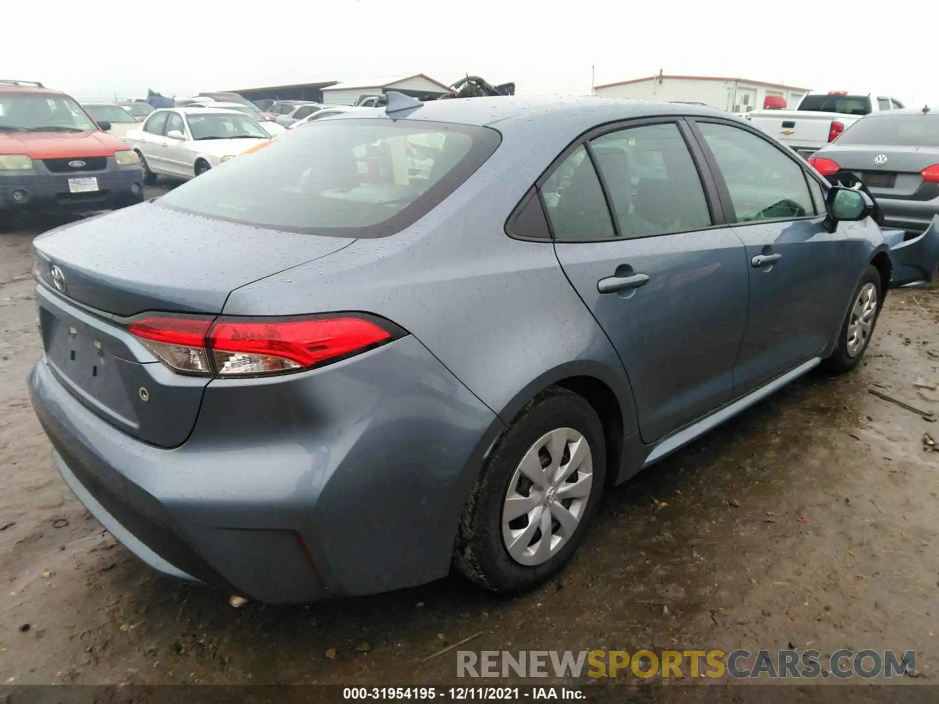 4 Photograph of a damaged car 5YFDPRAE4LP120440 TOYOTA COROLLA 2020