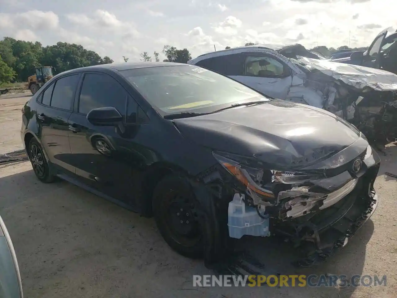 1 Photograph of a damaged car 5YFDPRAE4LP127789 TOYOTA COROLLA 2020