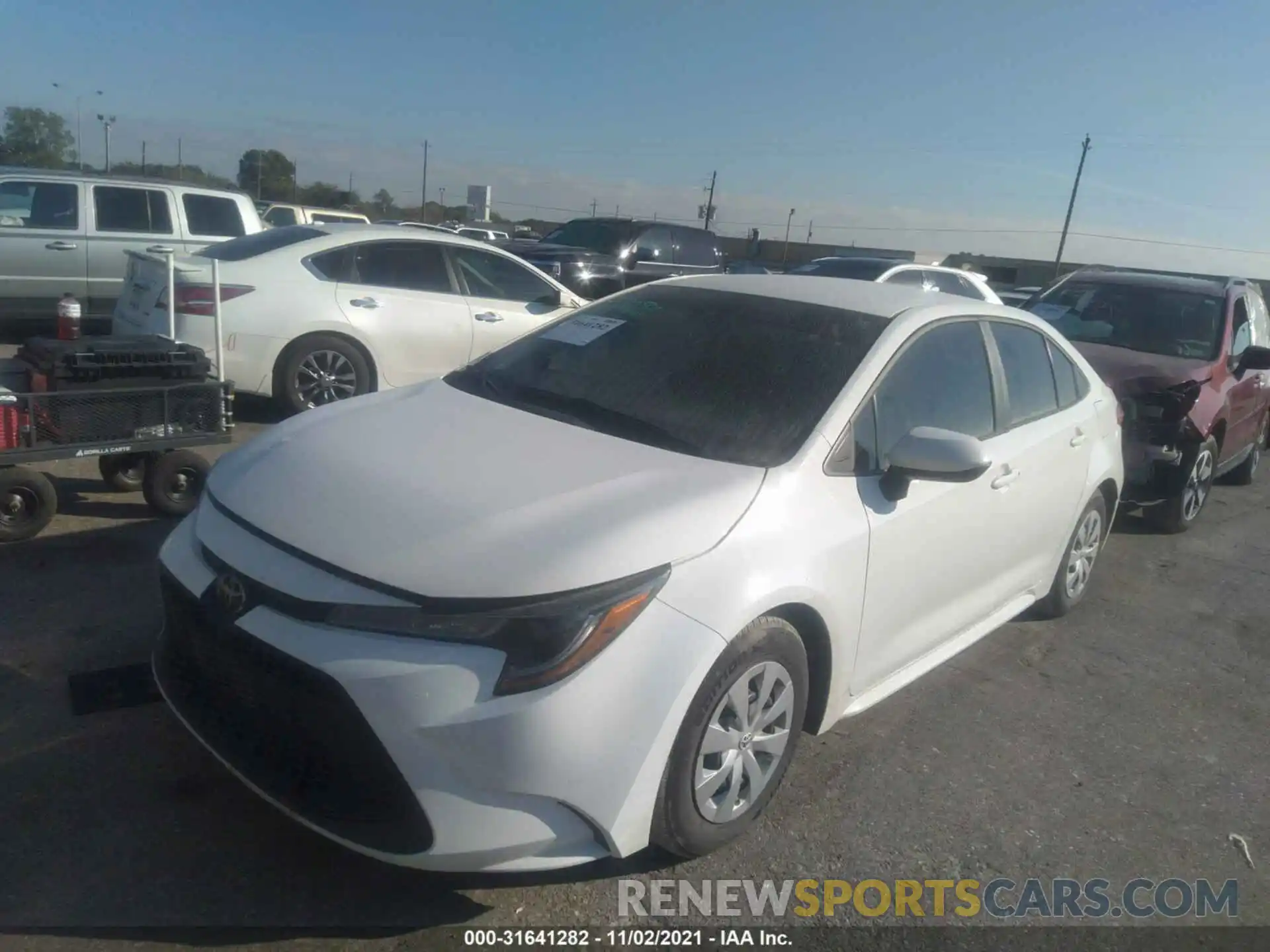 2 Photograph of a damaged car 5YFDPRAE4LP132829 TOYOTA COROLLA 2020