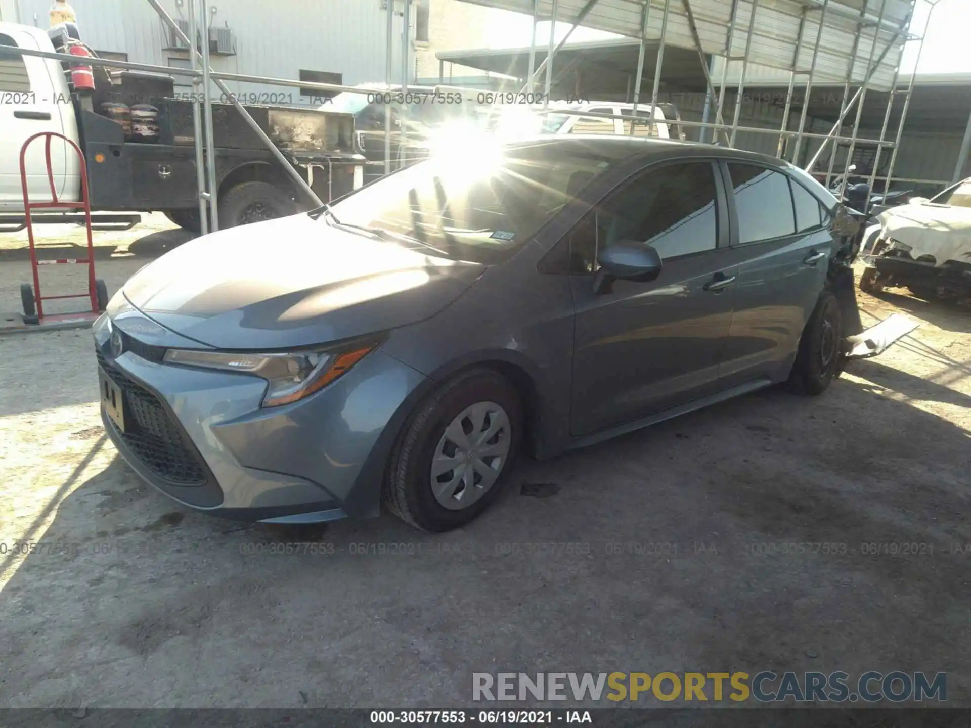 2 Photograph of a damaged car 5YFDPRAE5LP001442 TOYOTA COROLLA 2020