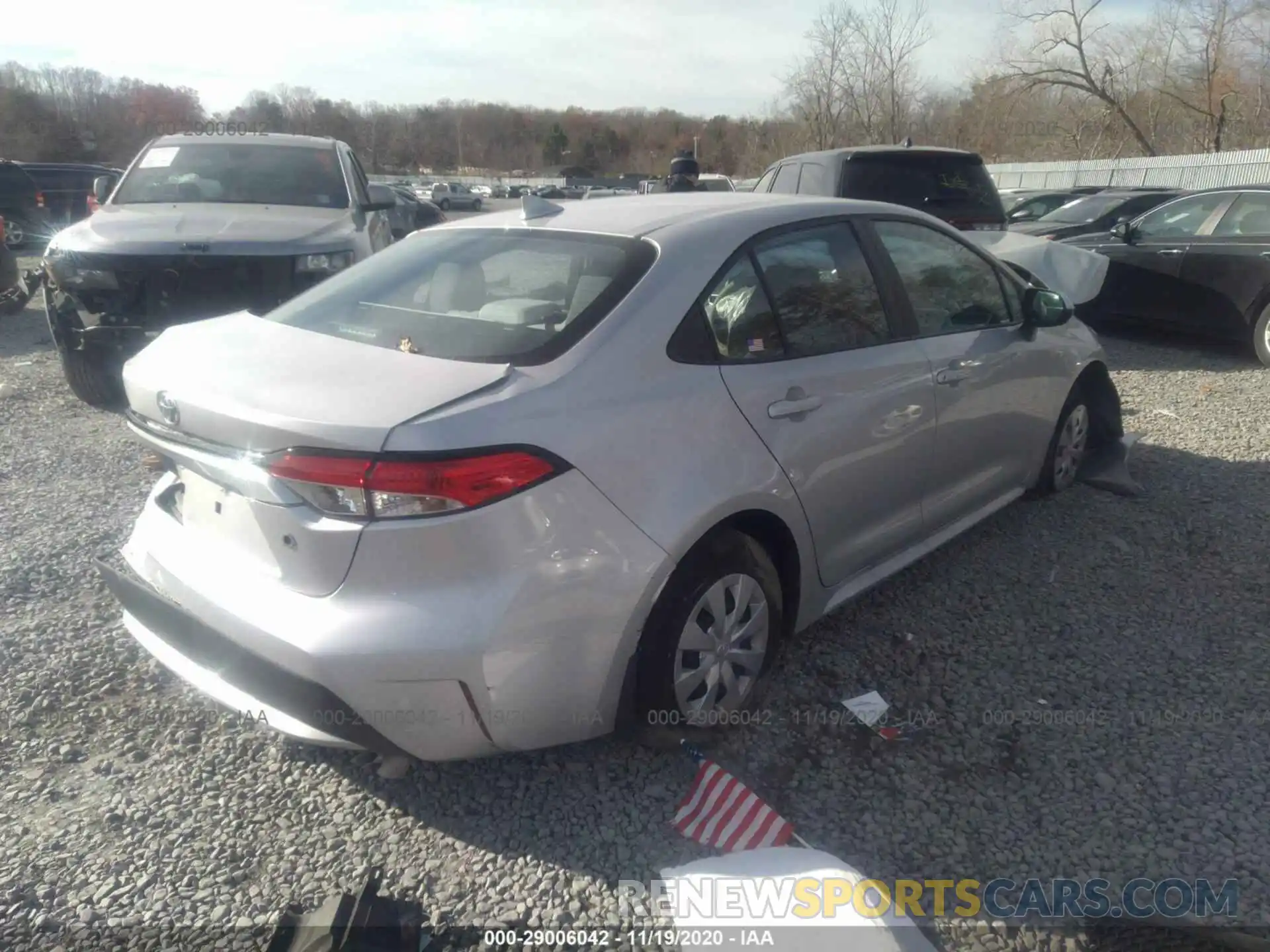 4 Photograph of a damaged car 5YFDPRAE5LP011260 TOYOTA COROLLA 2020