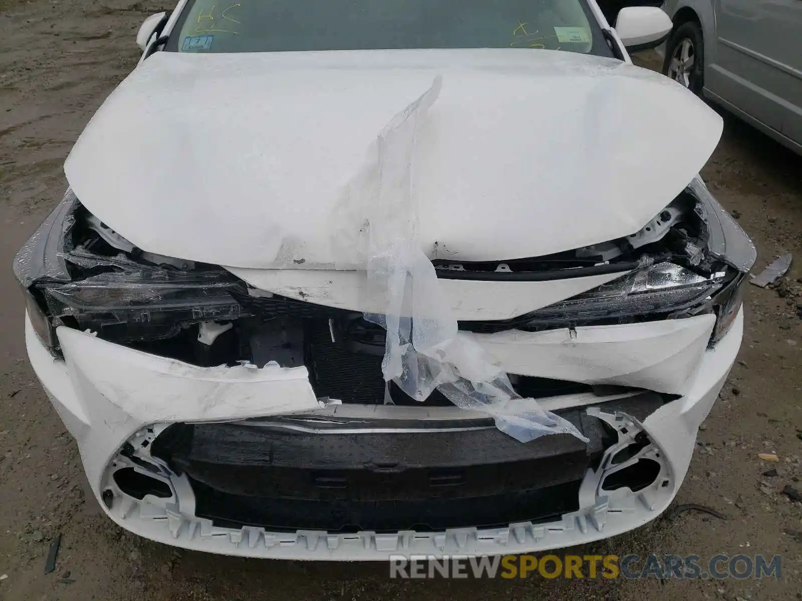 7 Photograph of a damaged car 5YFDPRAE5LP013347 TOYOTA COROLLA 2020