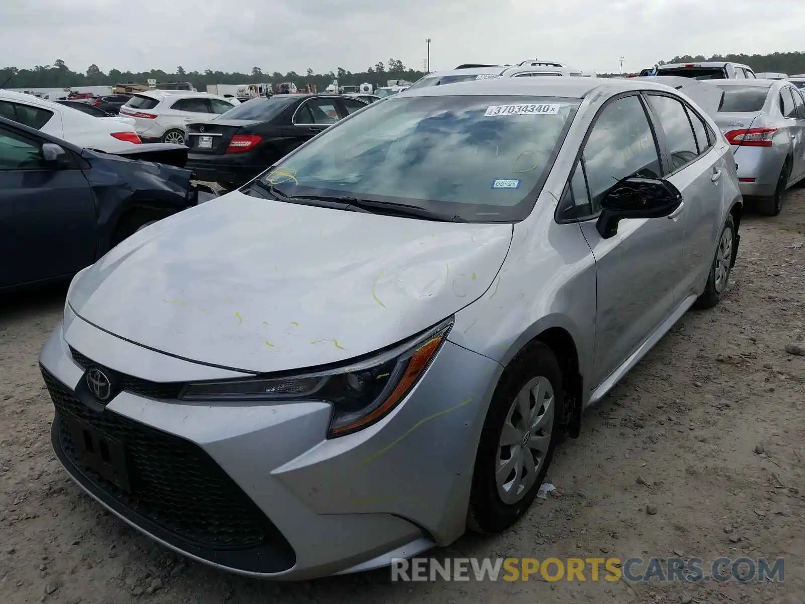 2 Photograph of a damaged car 5YFDPRAE5LP033341 TOYOTA COROLLA 2020