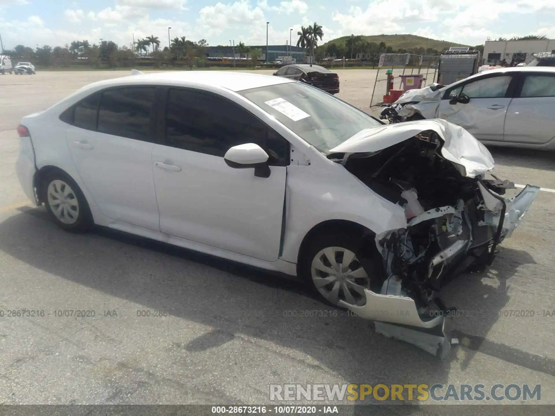 1 Photograph of a damaged car 5YFDPRAE5LP041049 TOYOTA COROLLA 2020