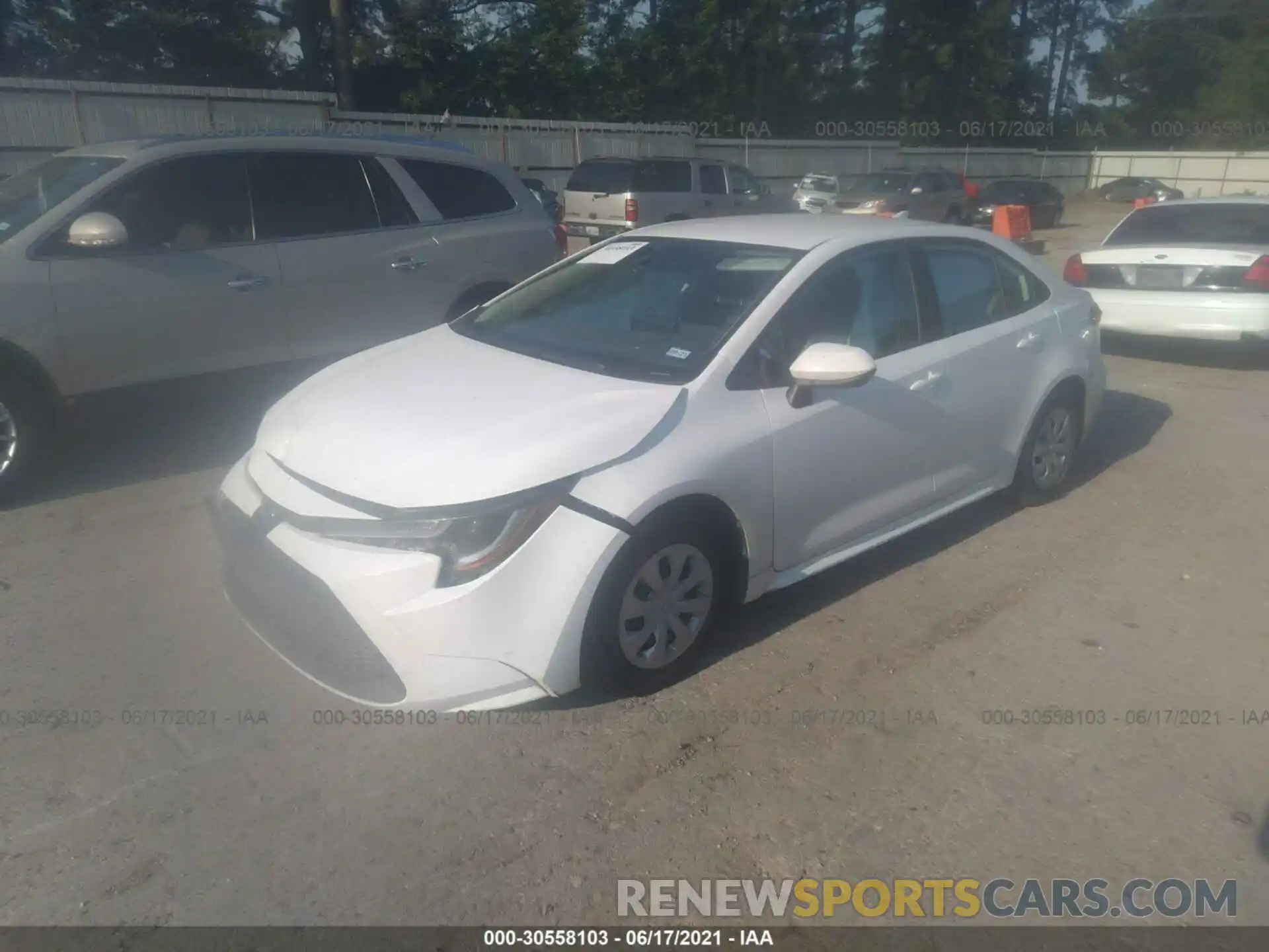 2 Photograph of a damaged car 5YFDPRAE5LP056232 TOYOTA COROLLA 2020