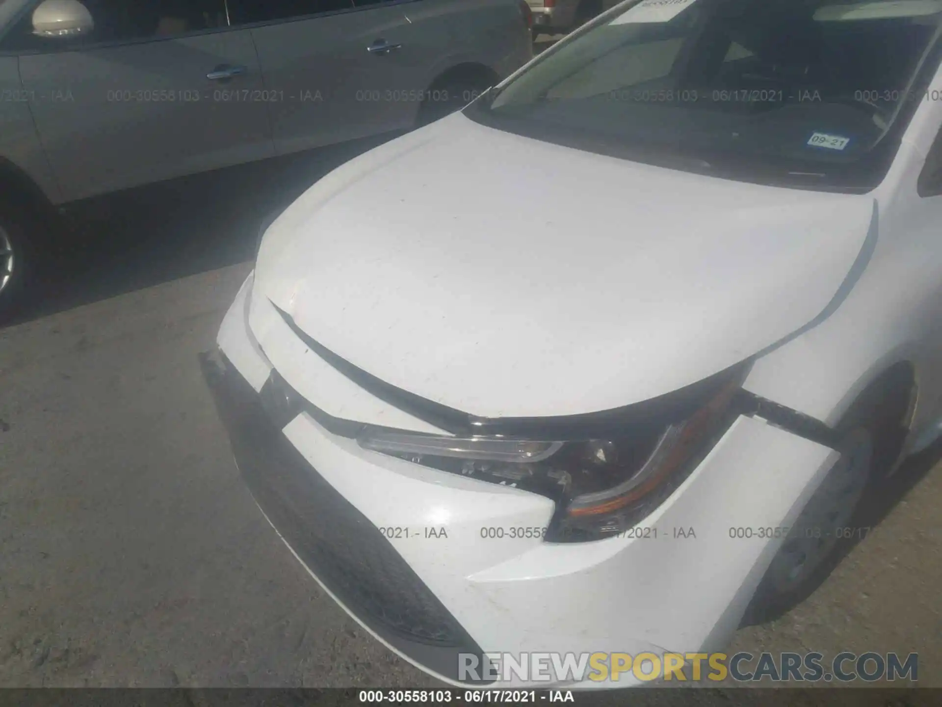 6 Photograph of a damaged car 5YFDPRAE5LP056232 TOYOTA COROLLA 2020