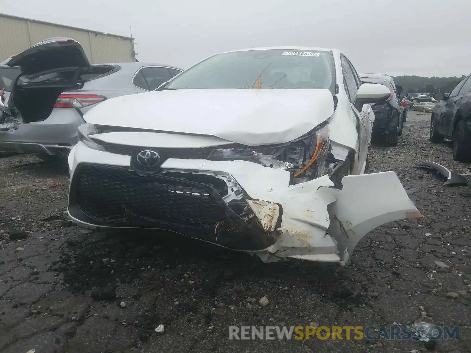 9 Photograph of a damaged car 5YFDPRAE5LP119006 TOYOTA COROLLA 2020