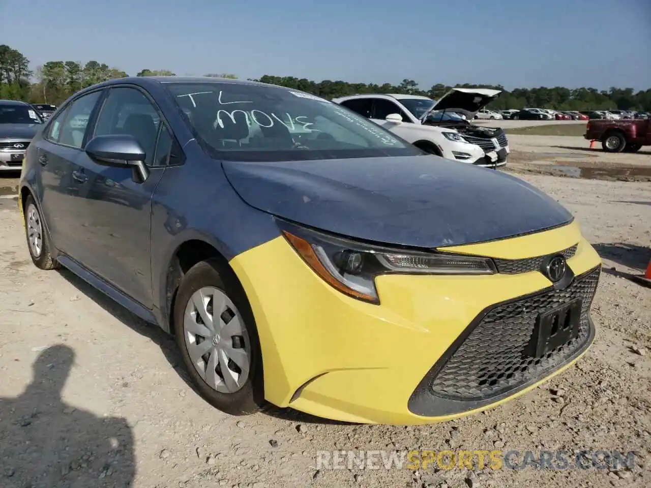 1 Photograph of a damaged car 5YFDPRAE5LP123489 TOYOTA COROLLA 2020