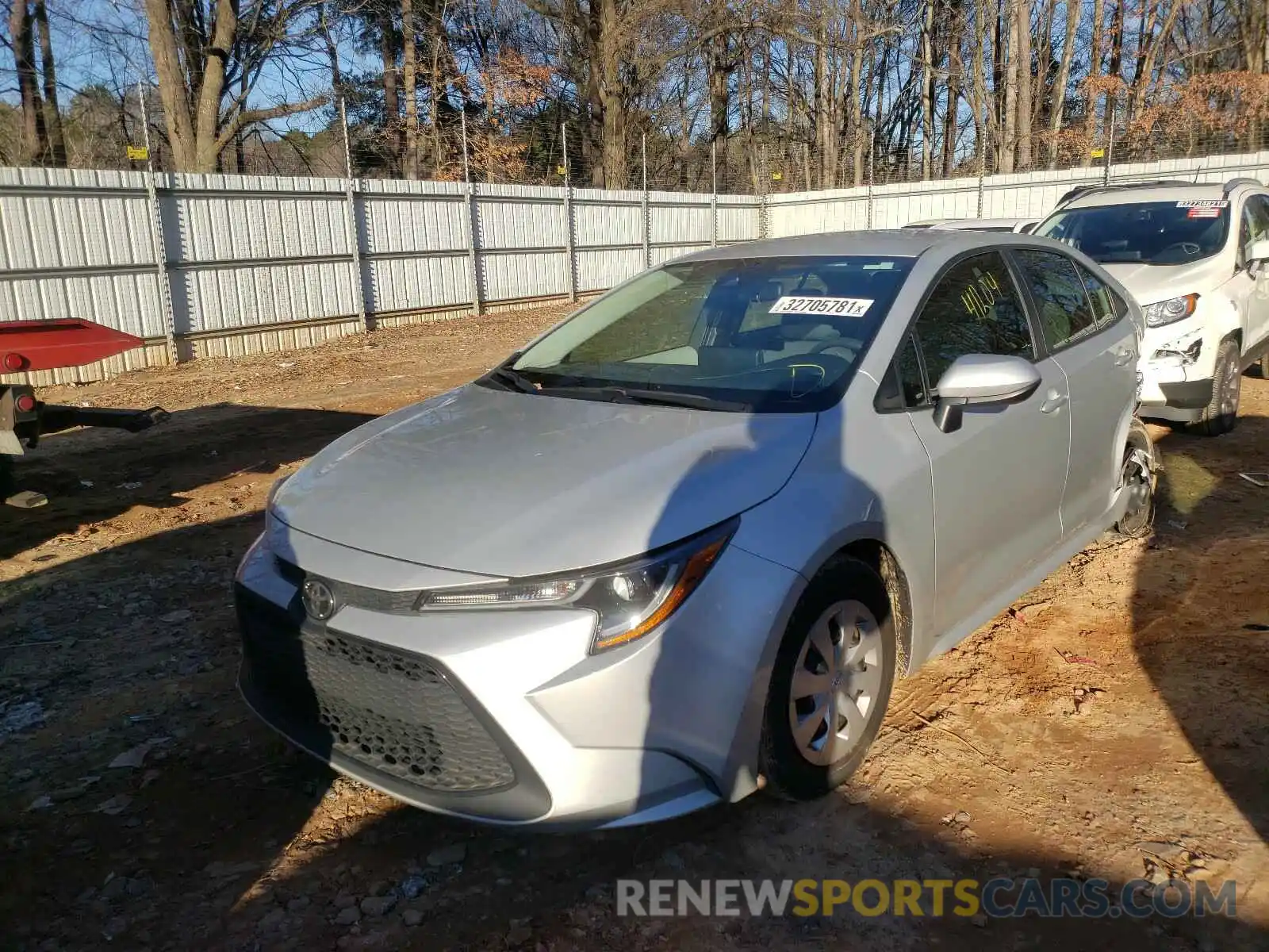 2 Photograph of a damaged car 5YFDPRAE6LP013311 TOYOTA COROLLA 2020