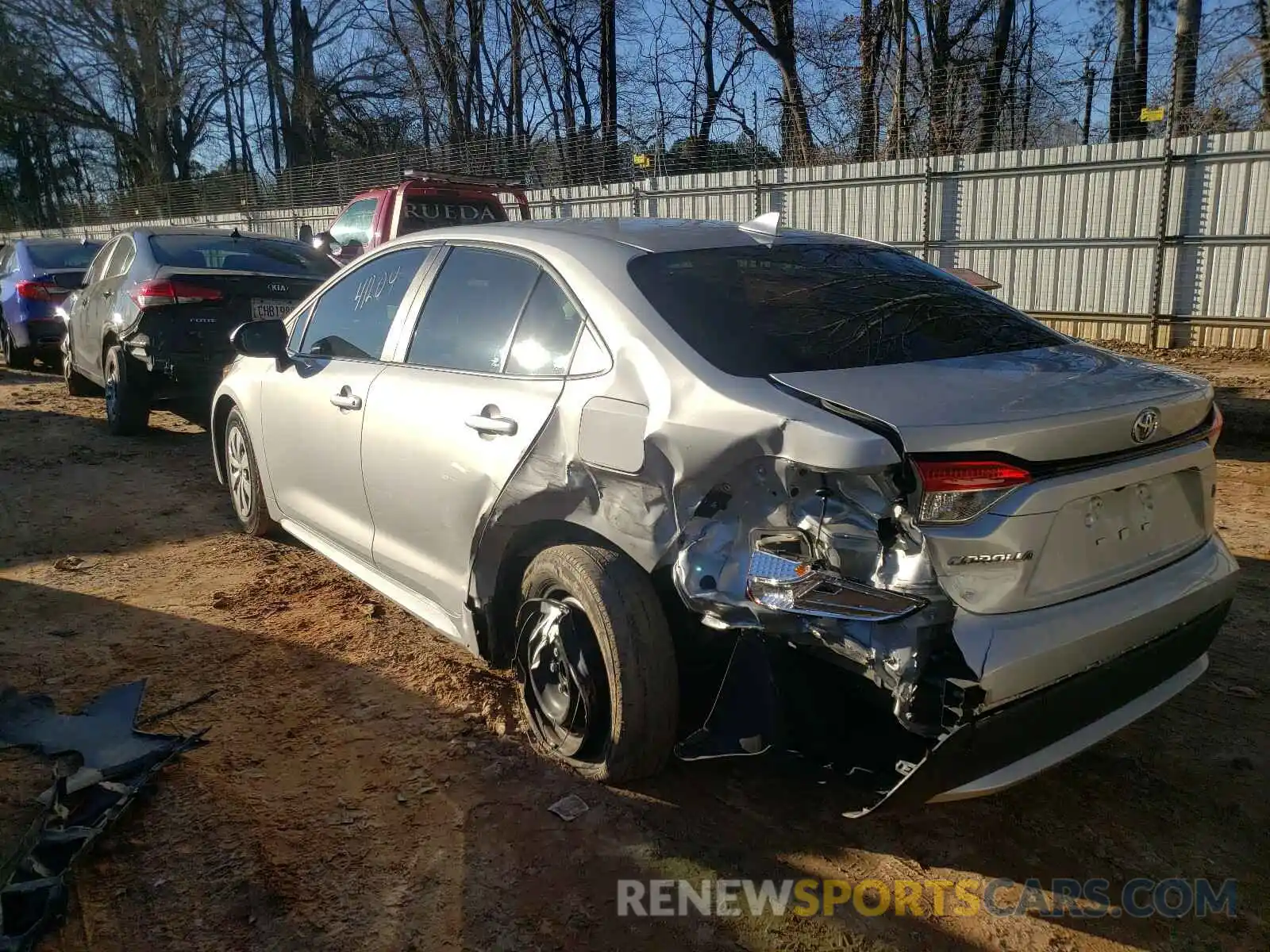 3 Photograph of a damaged car 5YFDPRAE6LP013311 TOYOTA COROLLA 2020