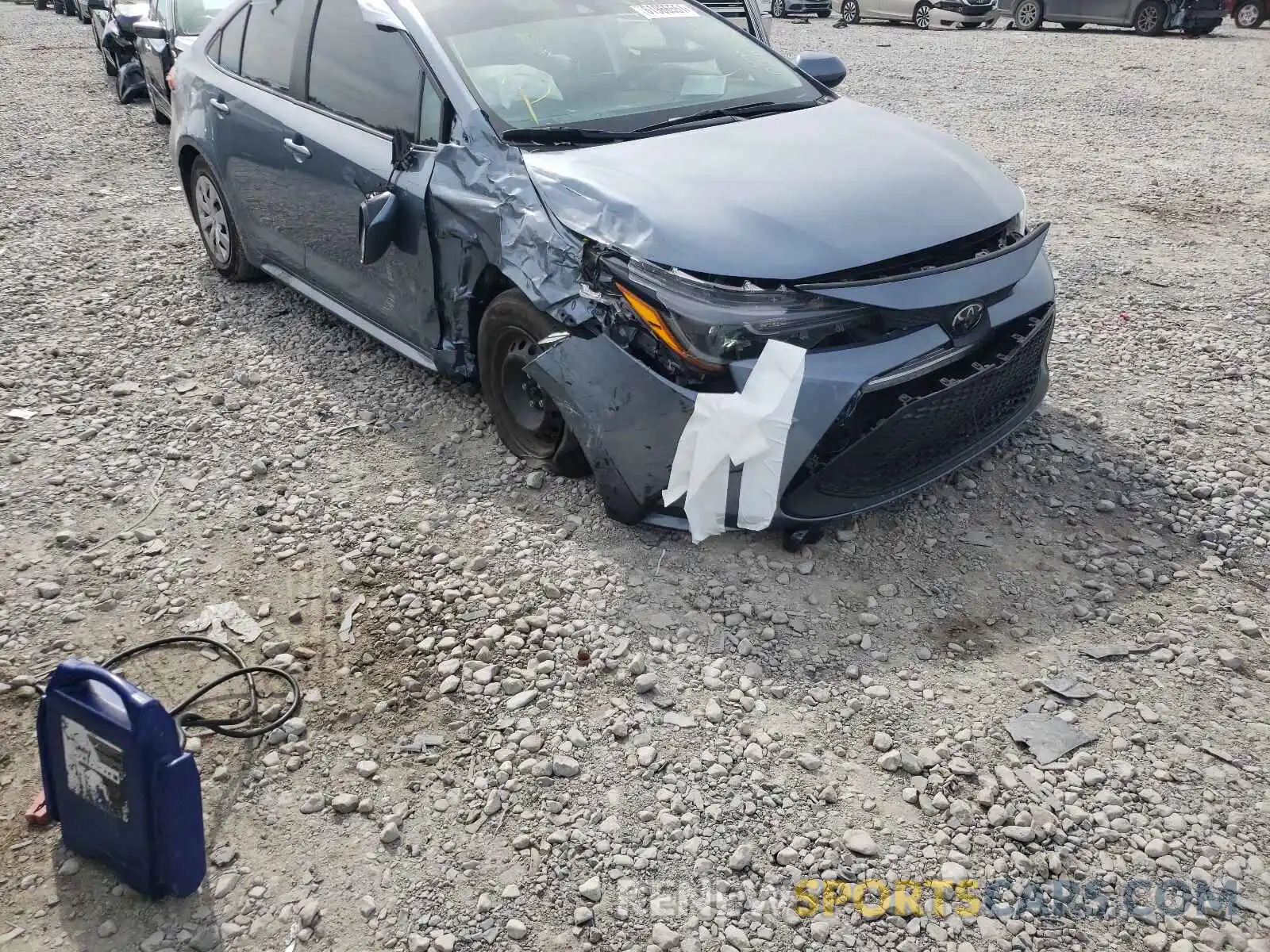 1 Photograph of a damaged car 5YFDPRAE6LP056708 TOYOTA COROLLA 2020