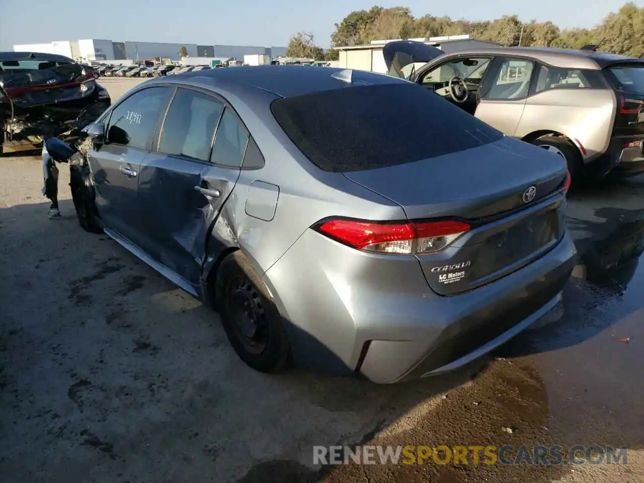 3 Photograph of a damaged car 5YFDPRAE6LP072746 TOYOTA COROLLA 2020