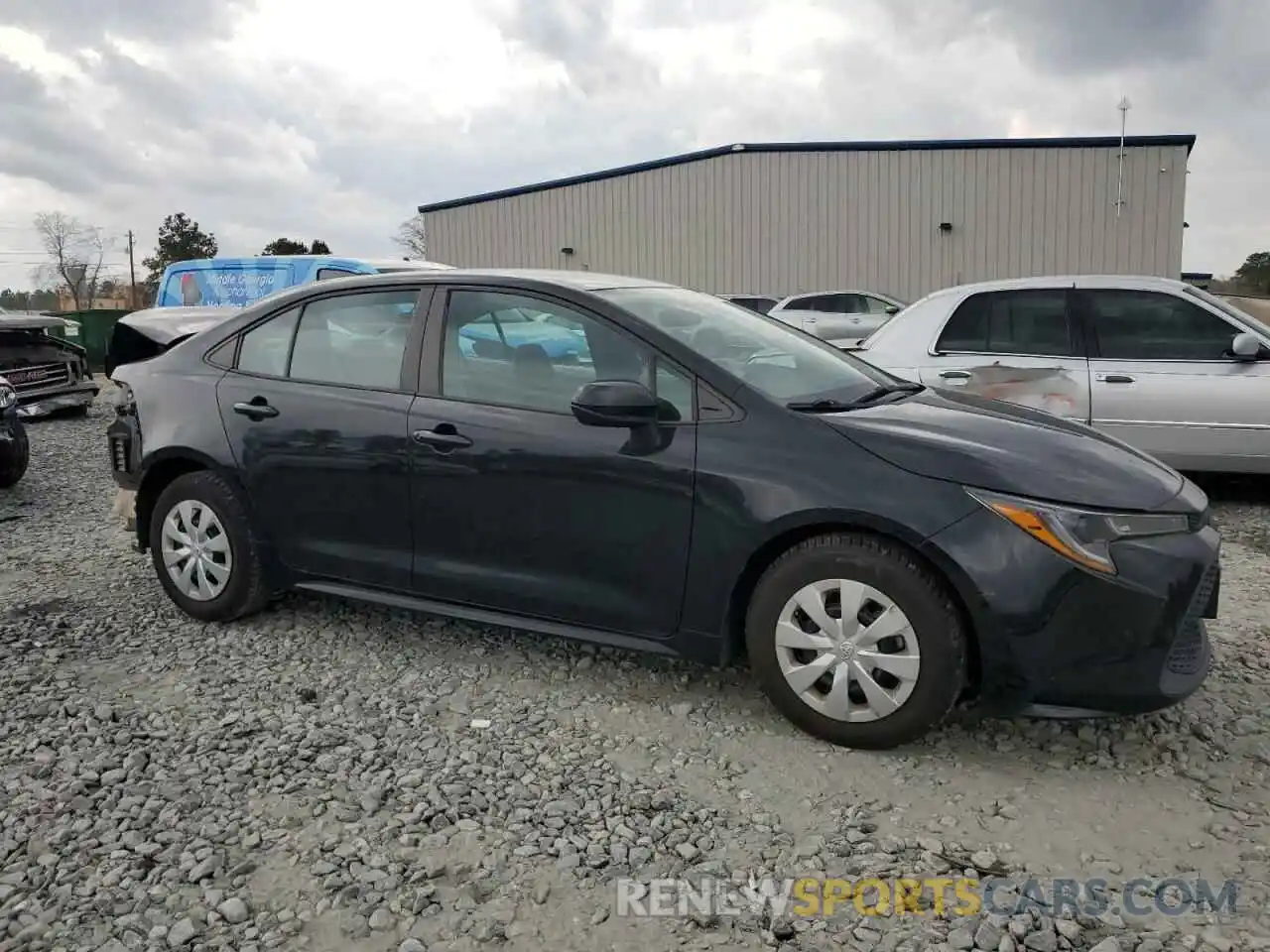 4 Photograph of a damaged car 5YFDPRAE6LP099865 TOYOTA COROLLA 2020