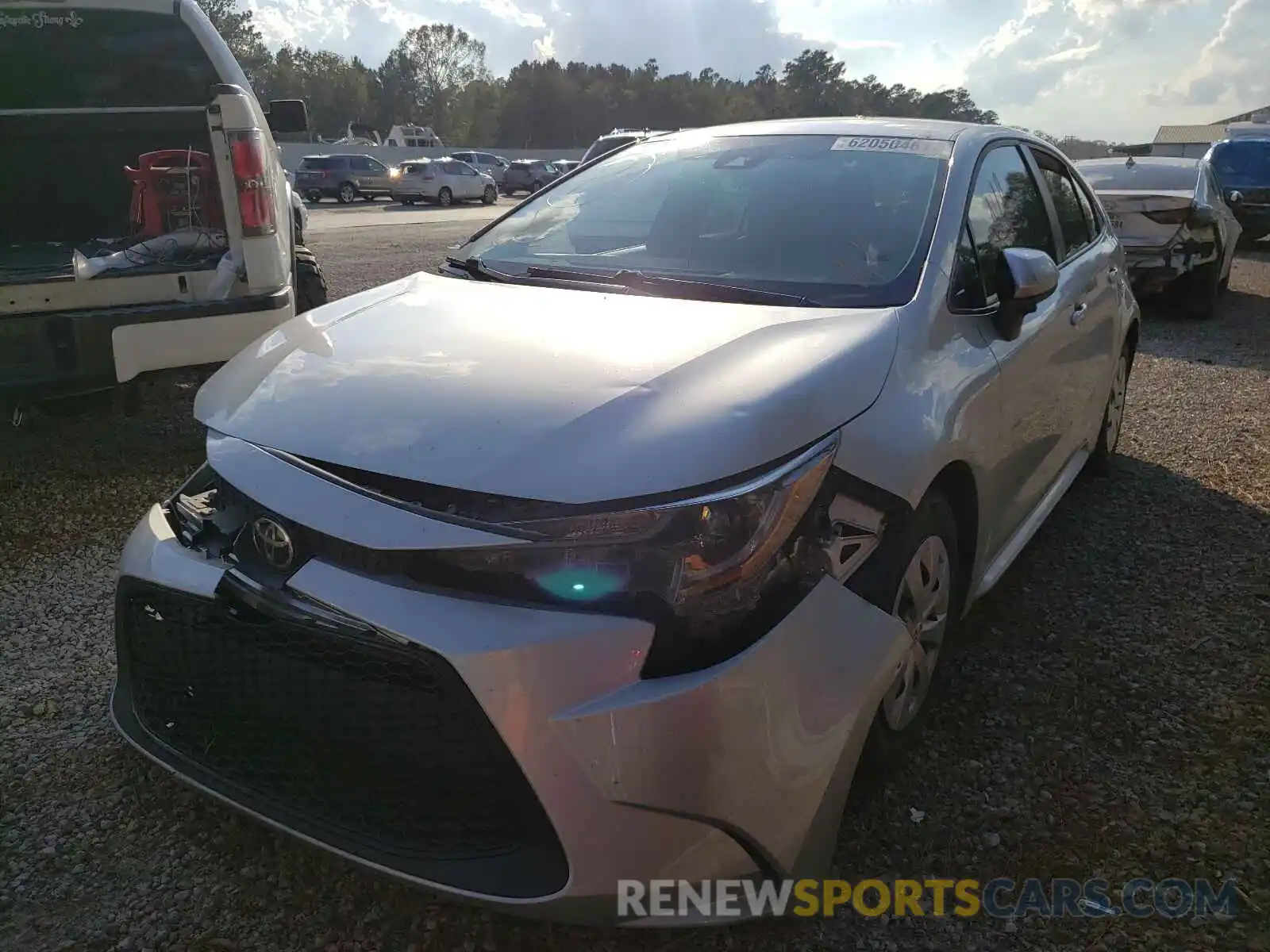 2 Photograph of a damaged car 5YFDPRAE6LP102814 TOYOTA COROLLA 2020