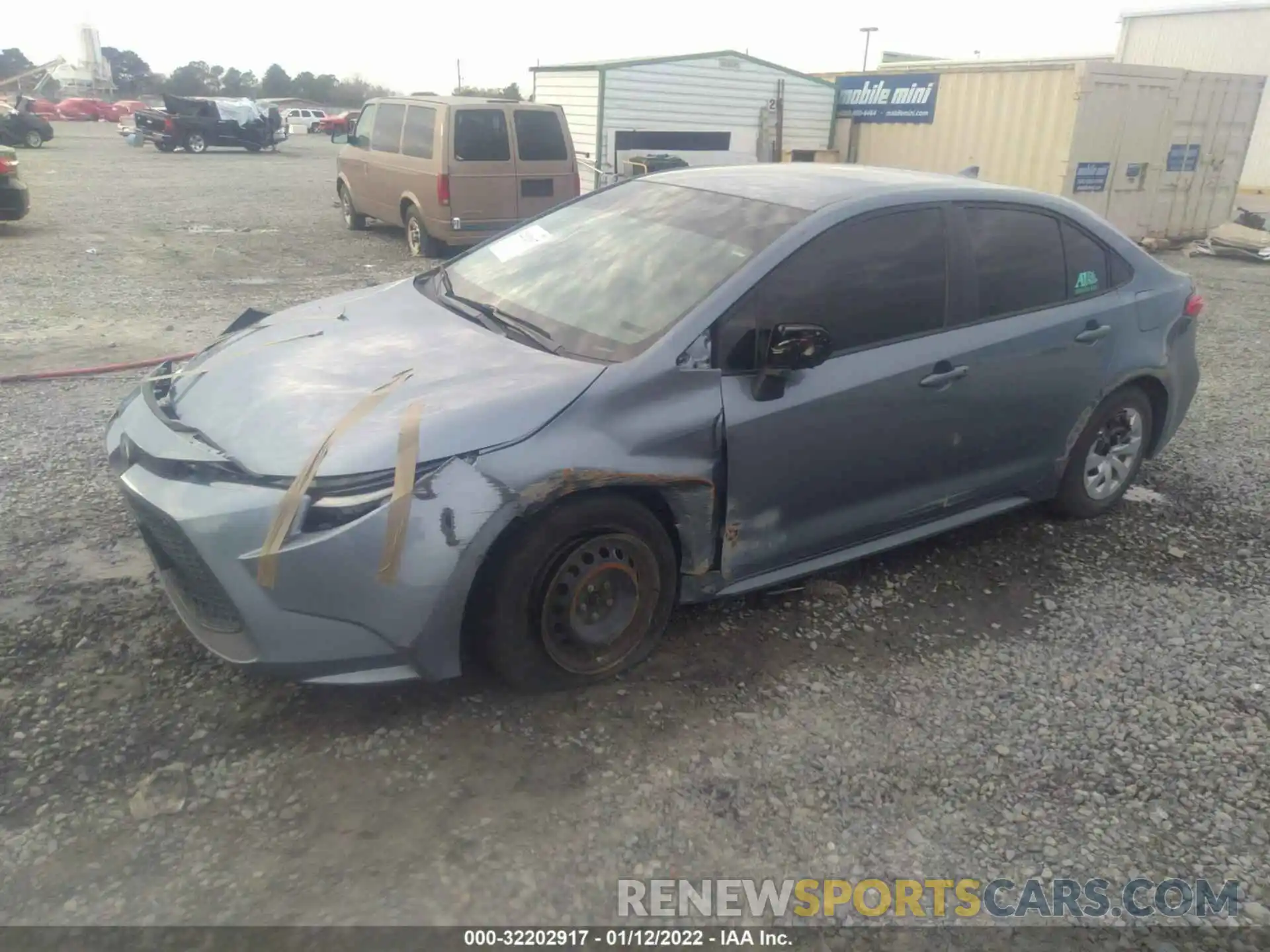 2 Photograph of a damaged car 5YFDPRAE6LP108063 TOYOTA COROLLA 2020