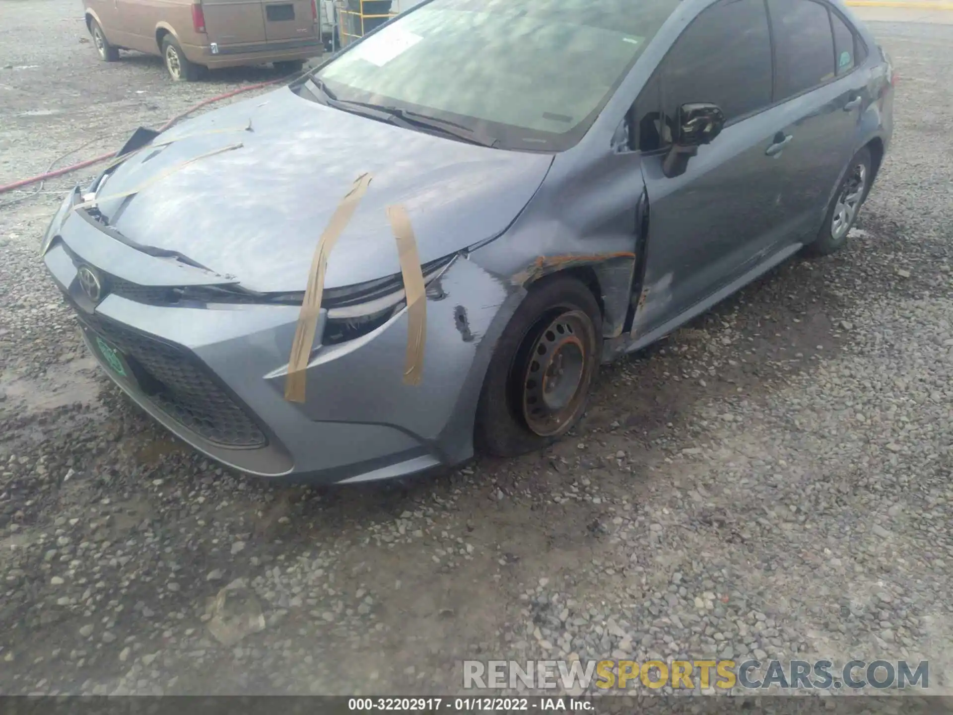 6 Photograph of a damaged car 5YFDPRAE6LP108063 TOYOTA COROLLA 2020