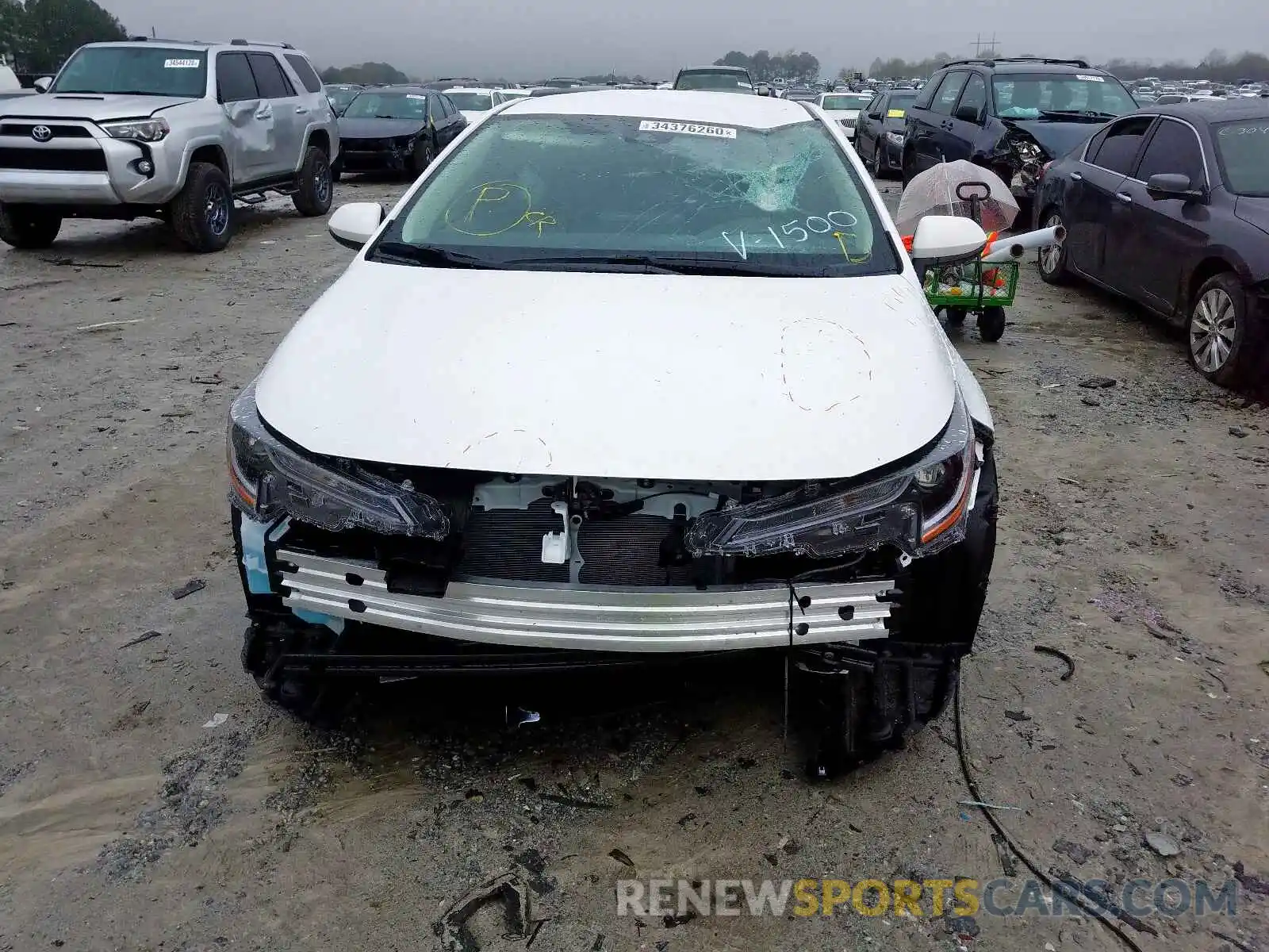 9 Photograph of a damaged car 5YFDPRAE6LP111500 TOYOTA COROLLA 2020