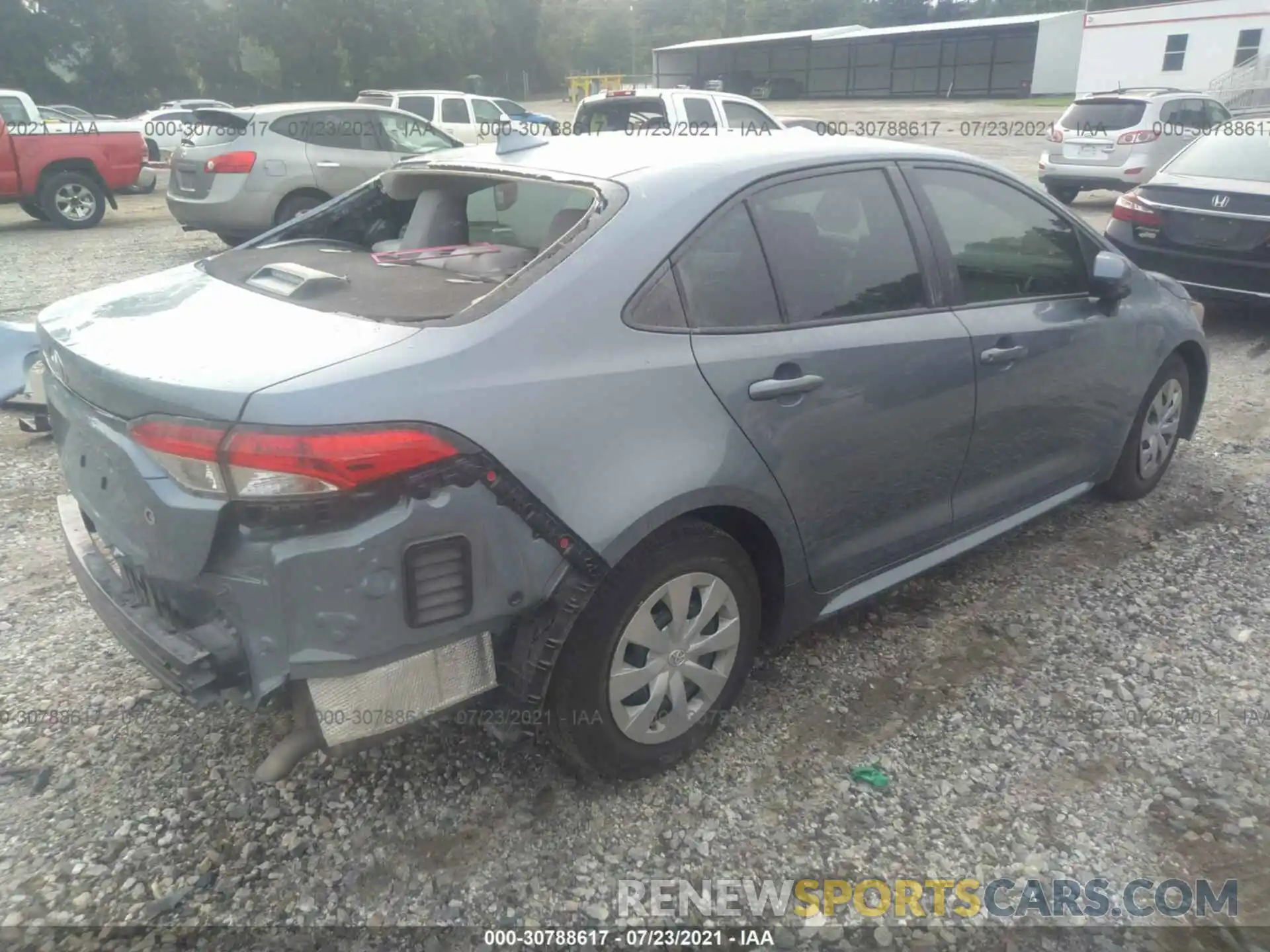 4 Photograph of a damaged car 5YFDPRAE6LP128927 TOYOTA COROLLA 2020