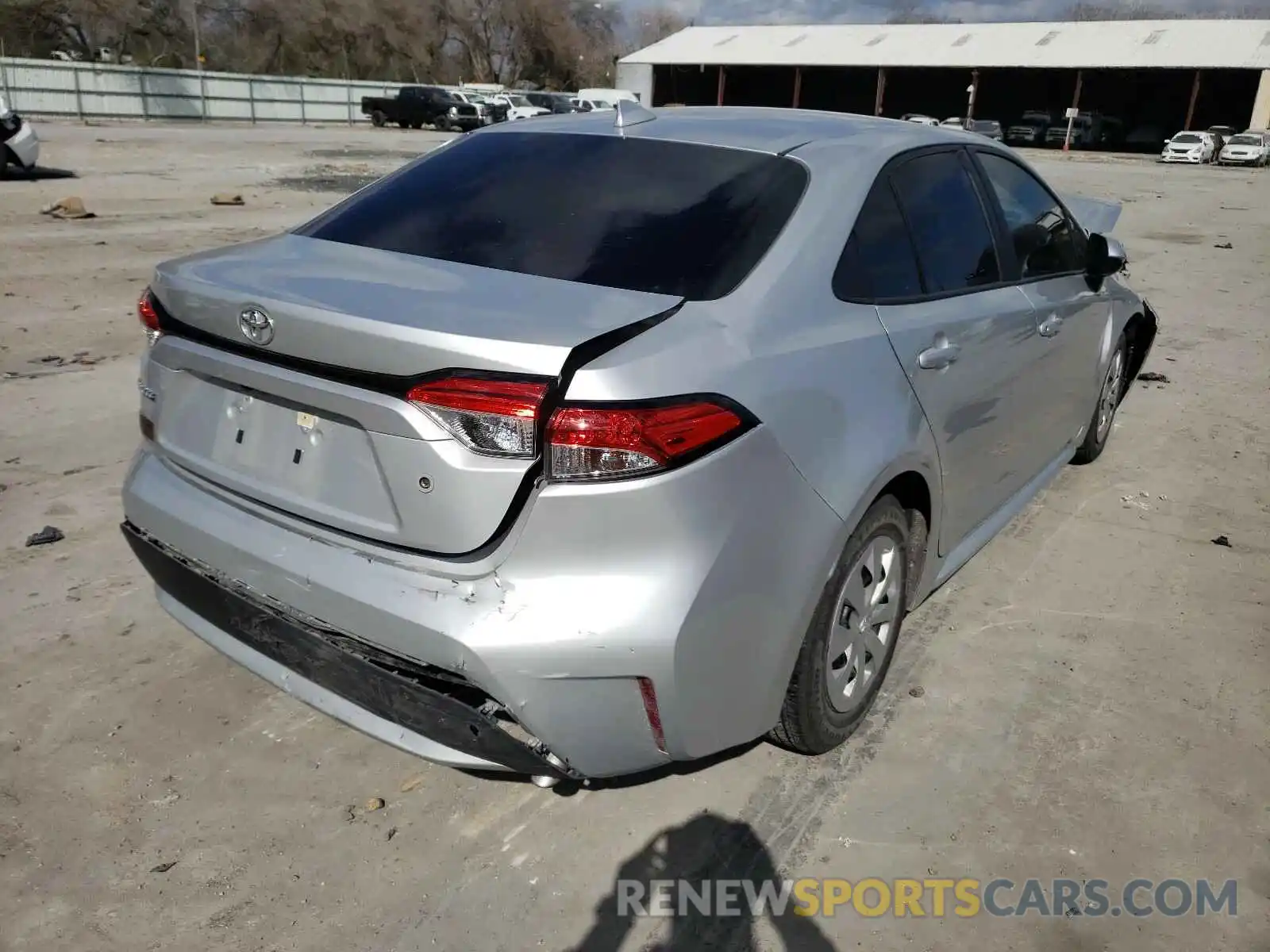 4 Photograph of a damaged car 5YFDPRAE7LP009106 TOYOTA COROLLA 2020