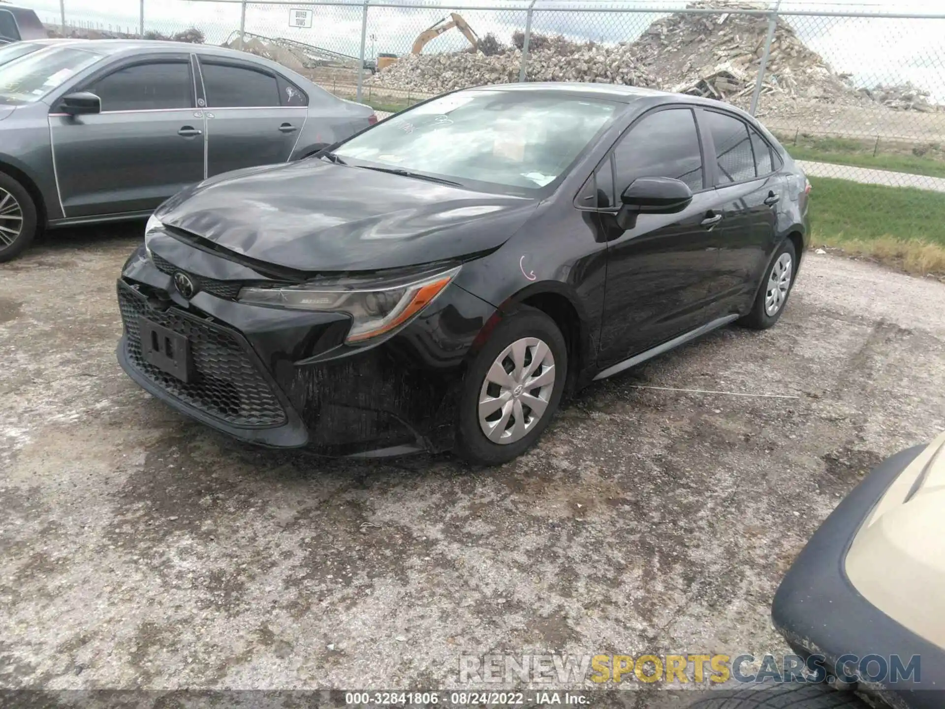 2 Photograph of a damaged car 5YFDPRAE7LP033812 TOYOTA COROLLA 2020