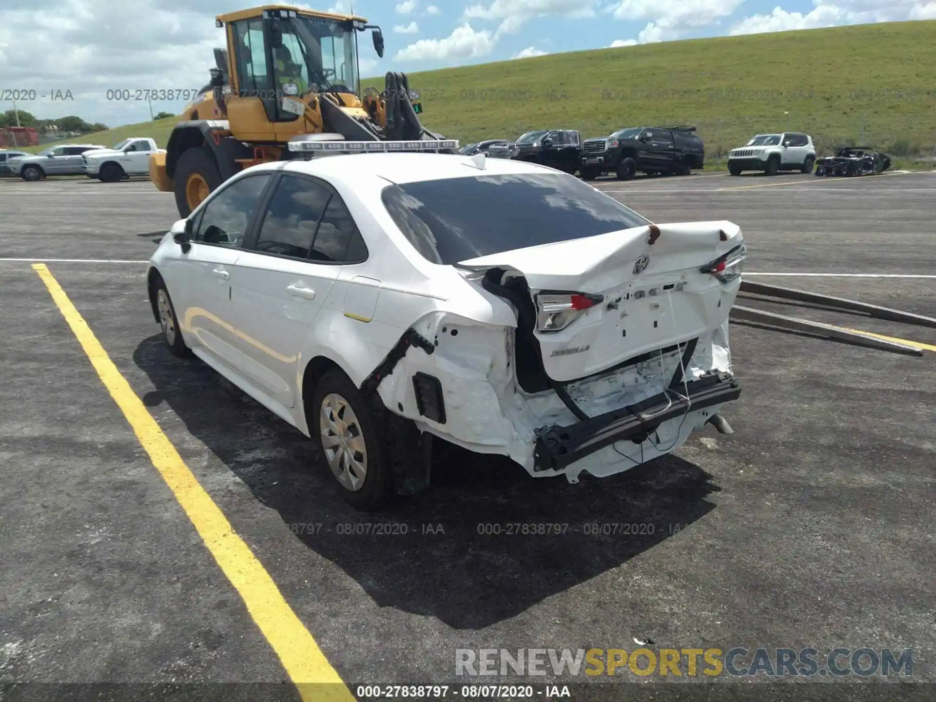 3 Photograph of a damaged car 5YFDPRAE7LP037701 TOYOTA COROLLA 2020