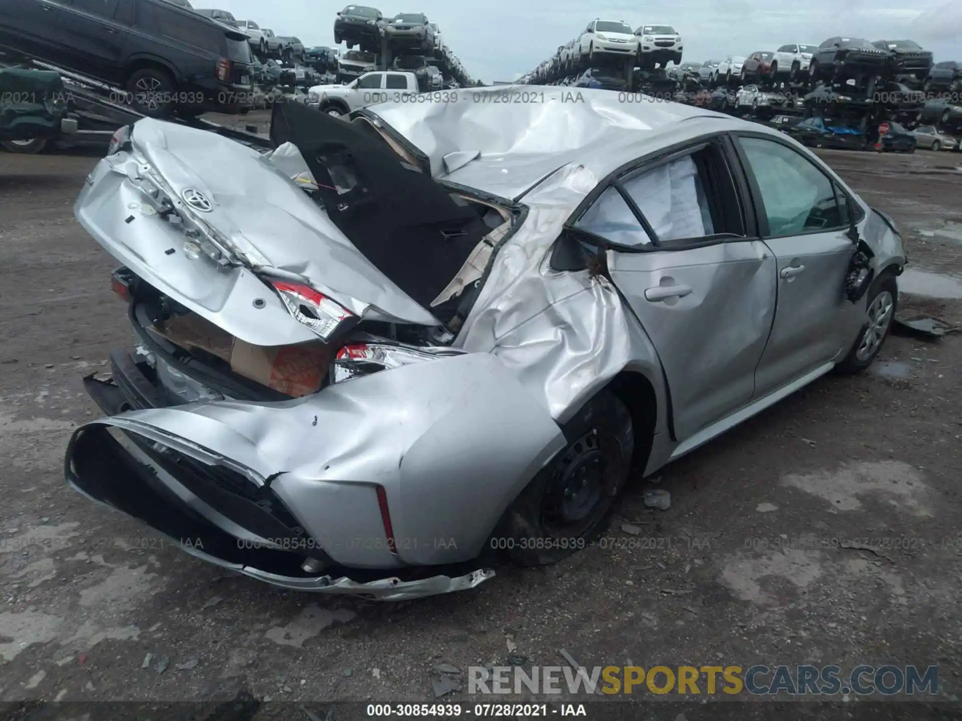 4 Photograph of a damaged car 5YFDPRAE7LP042722 TOYOTA COROLLA 2020