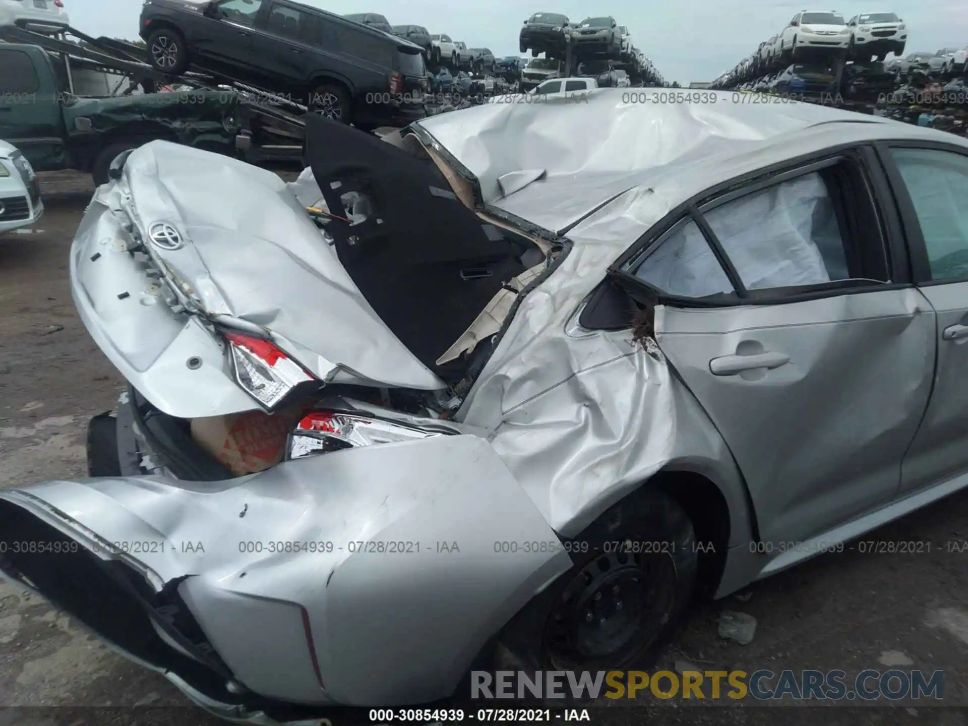 6 Photograph of a damaged car 5YFDPRAE7LP042722 TOYOTA COROLLA 2020