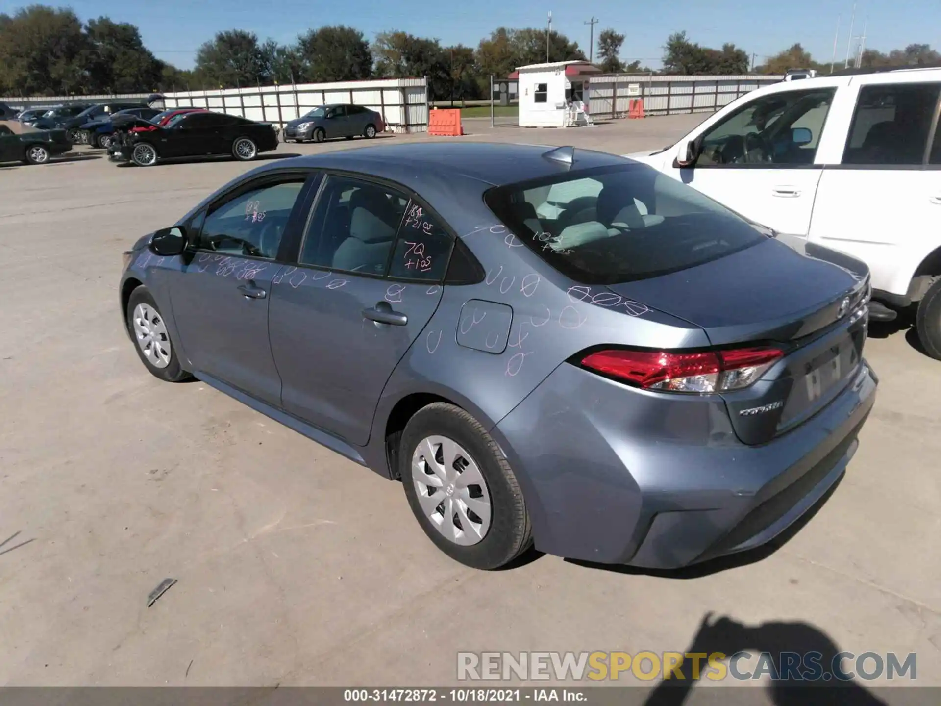 3 Photograph of a damaged car 5YFDPRAE7LP052120 TOYOTA COROLLA 2020