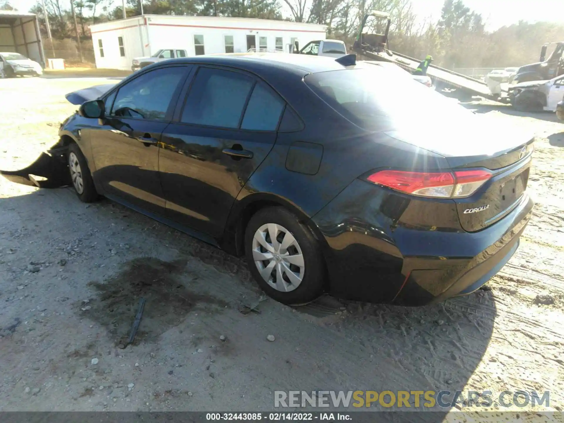 3 Photograph of a damaged car 5YFDPRAE7LP056992 TOYOTA COROLLA 2020