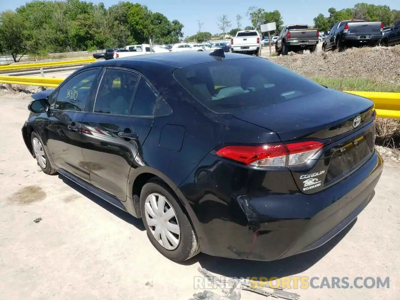 3 Photograph of a damaged car 5YFDPRAE7LP057589 TOYOTA COROLLA 2020