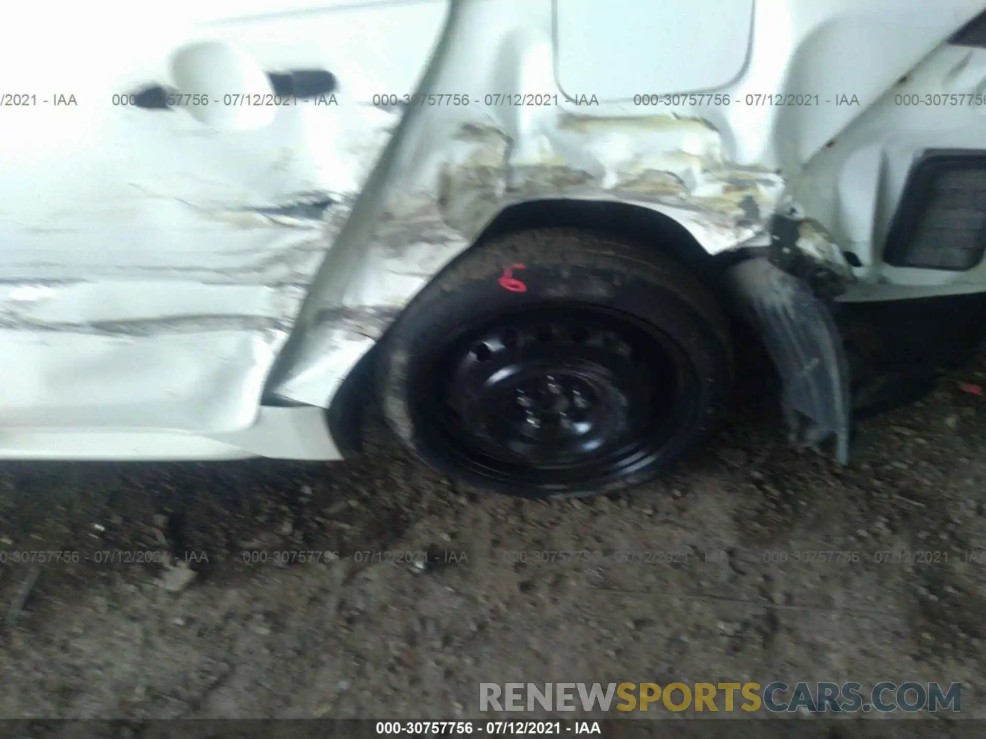 13 Photograph of a damaged car 5YFDPRAE7LP059326 TOYOTA COROLLA 2020