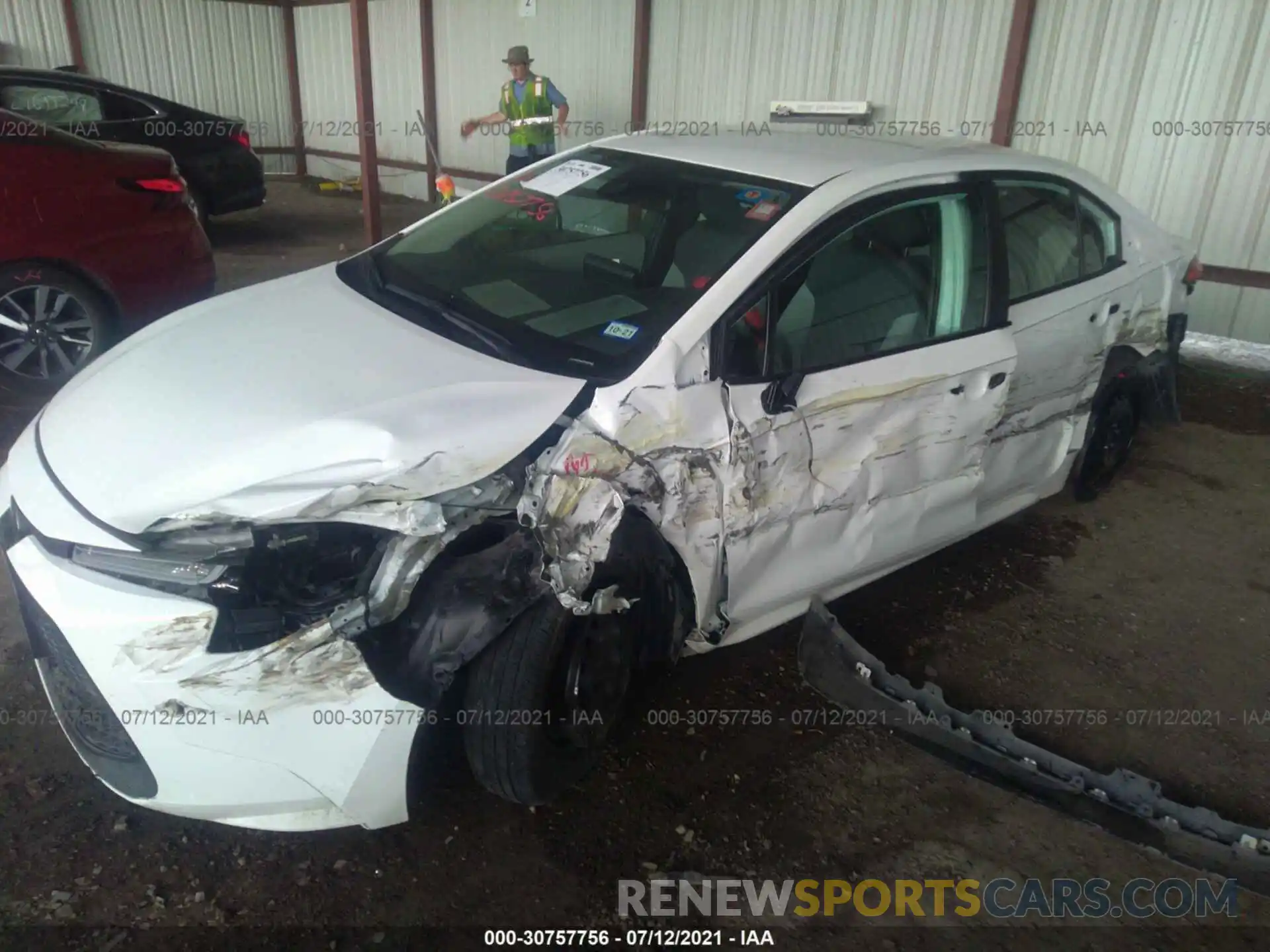 2 Photograph of a damaged car 5YFDPRAE7LP059326 TOYOTA COROLLA 2020