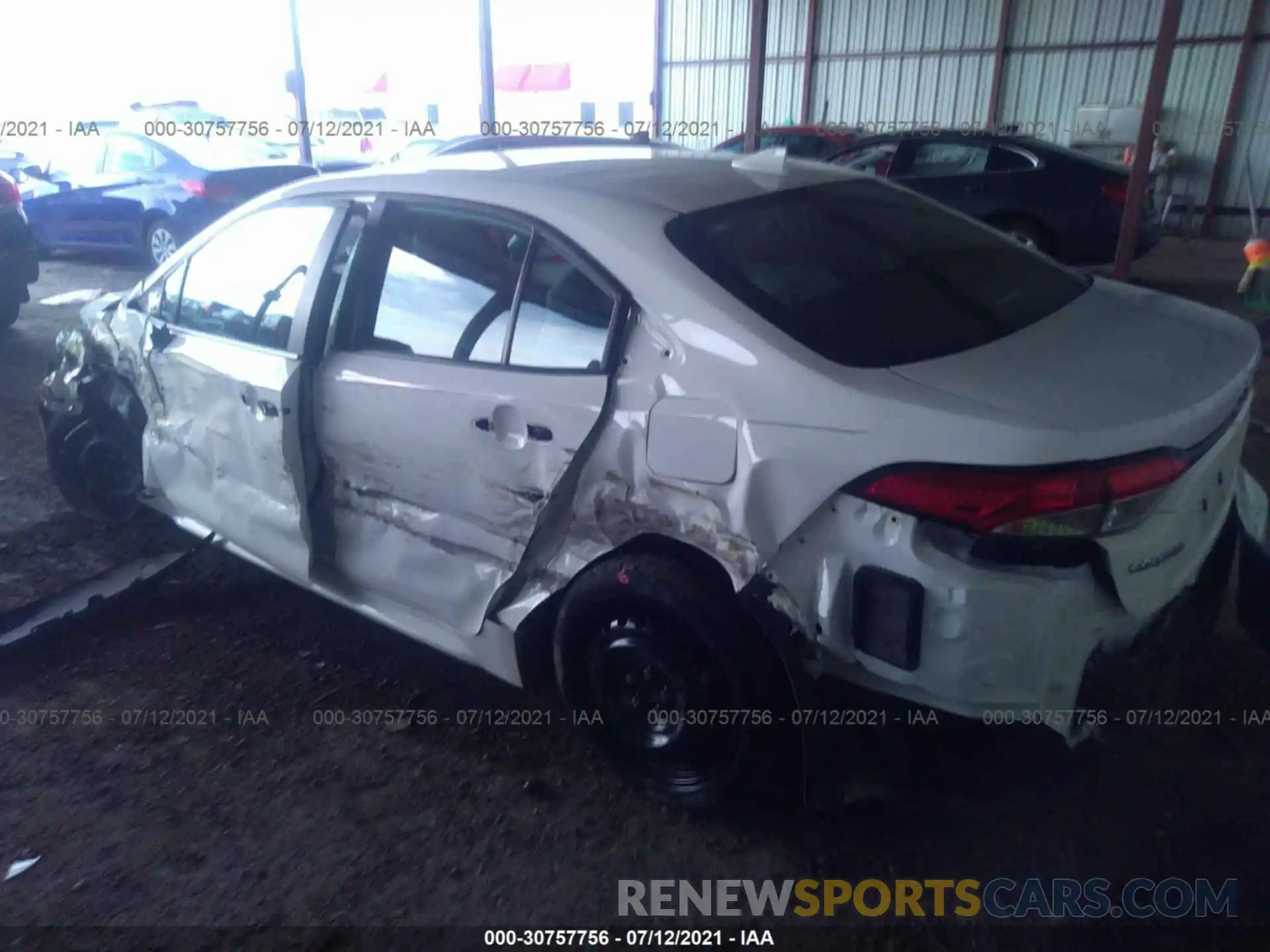 3 Photograph of a damaged car 5YFDPRAE7LP059326 TOYOTA COROLLA 2020