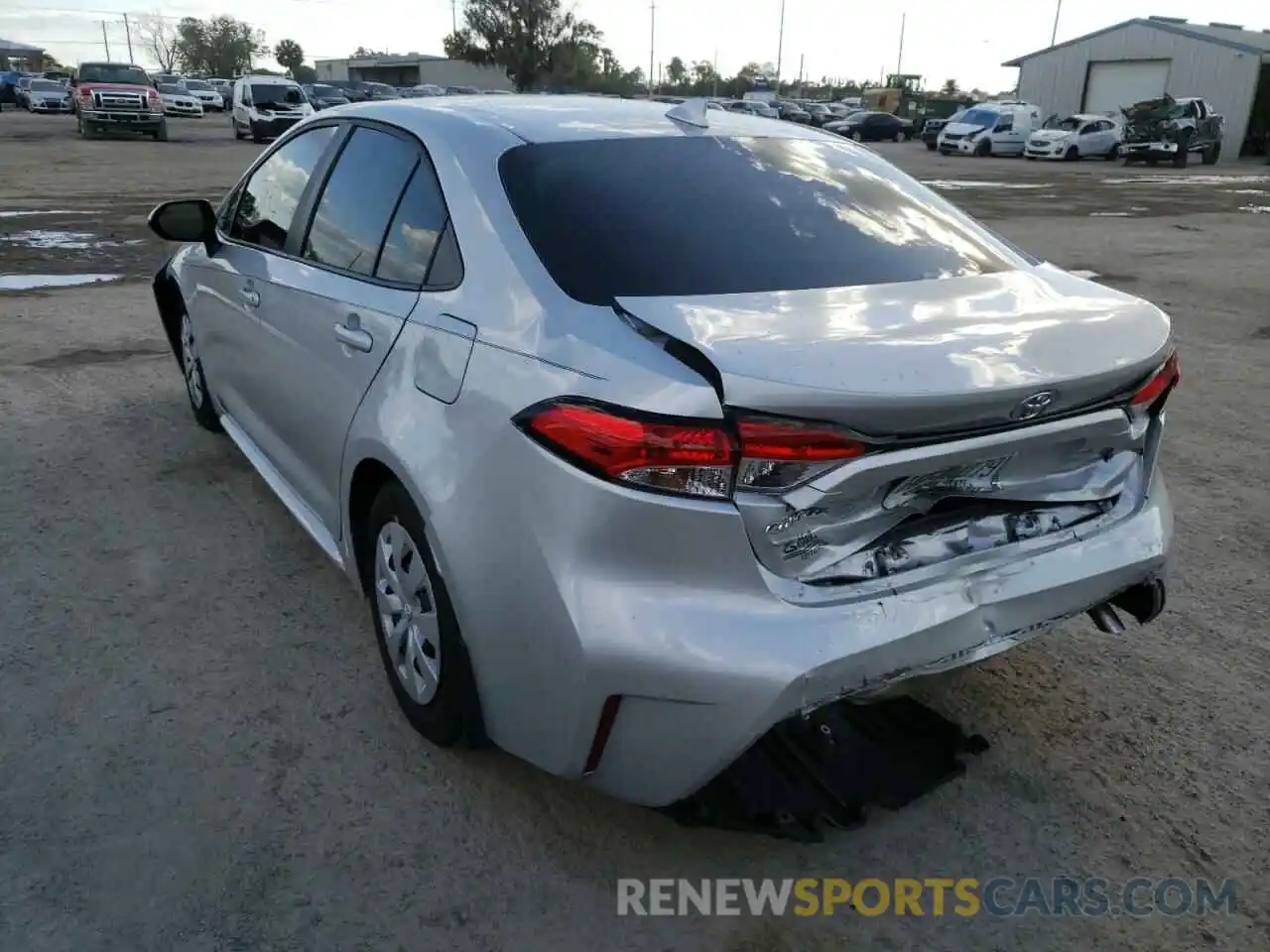 3 Photograph of a damaged car 5YFDPRAE7LP066065 TOYOTA COROLLA 2020