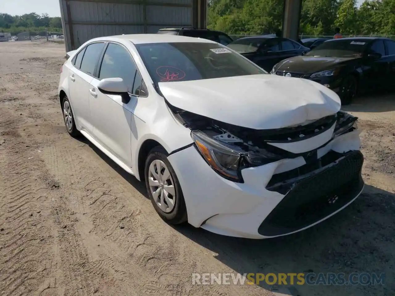 1 Photograph of a damaged car 5YFDPRAE7LP069144 TOYOTA COROLLA 2020