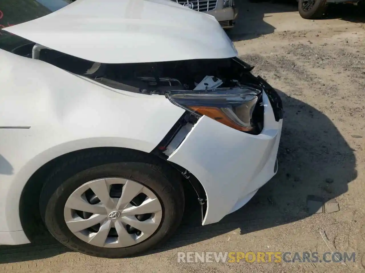 9 Photograph of a damaged car 5YFDPRAE7LP069144 TOYOTA COROLLA 2020