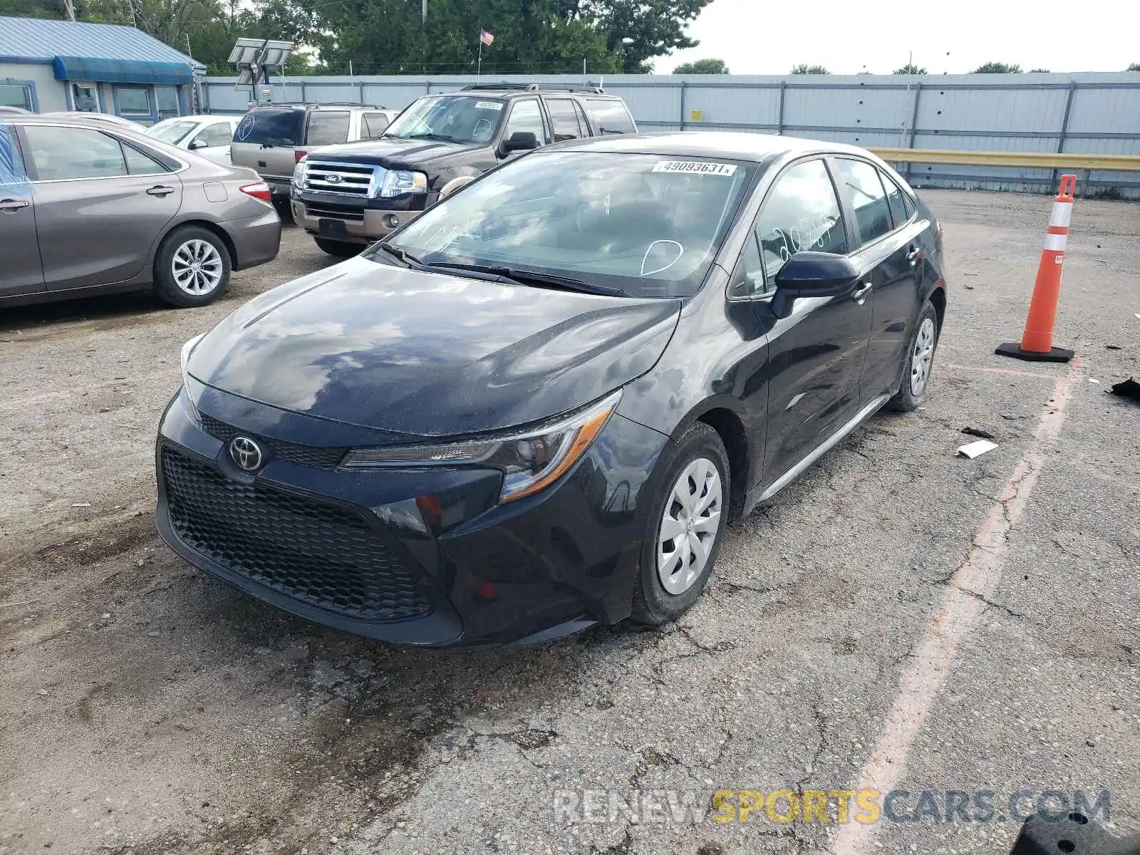 2 Photograph of a damaged car 5YFDPRAE8LP014752 TOYOTA COROLLA 2020