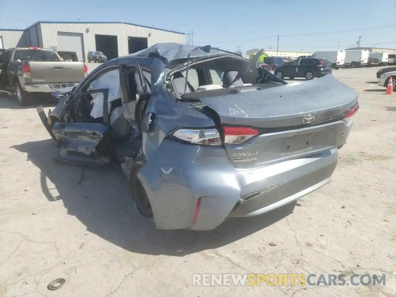 3 Photograph of a damaged car 5YFDPRAE8LP018803 TOYOTA COROLLA 2020