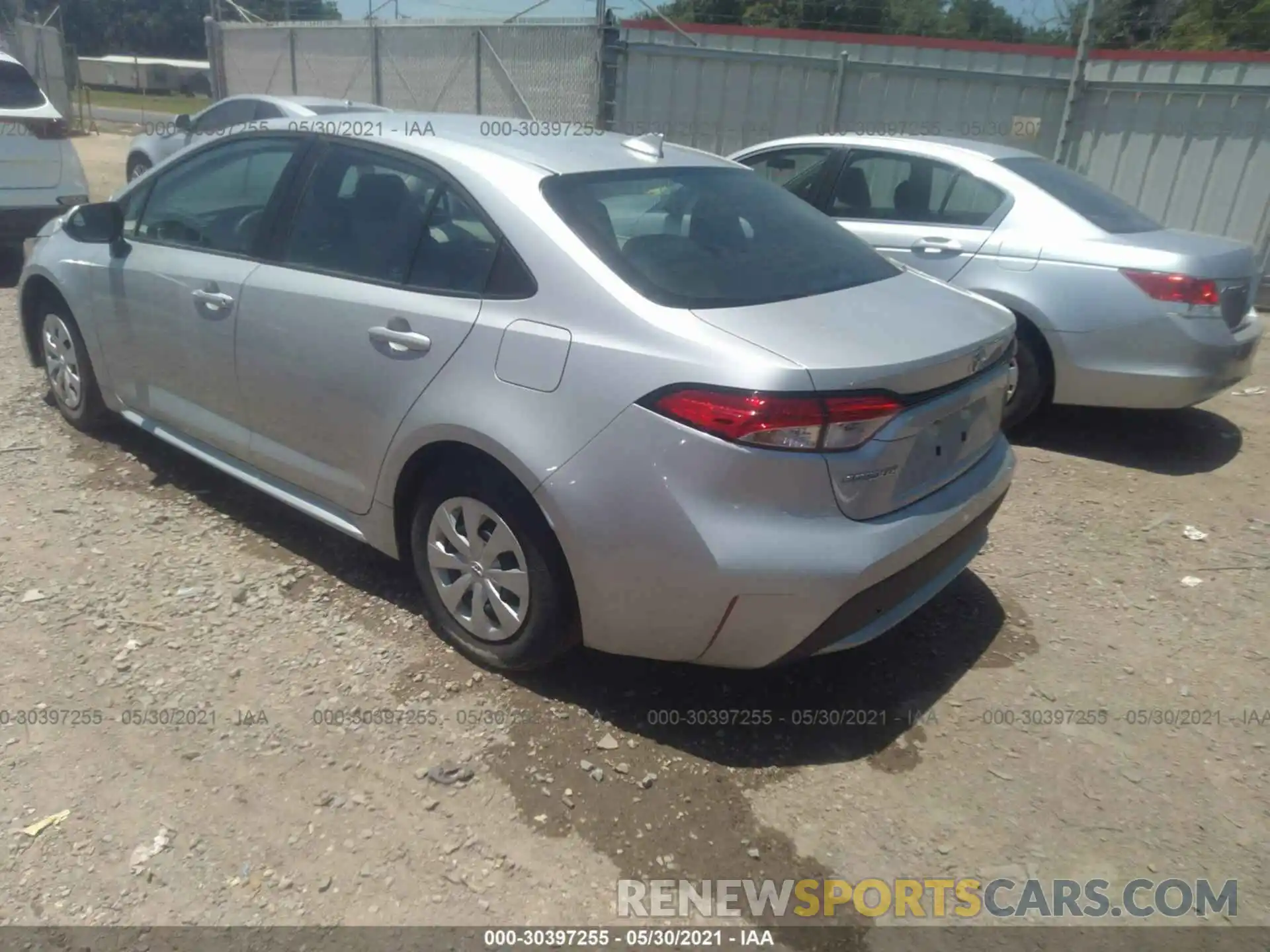 3 Photograph of a damaged car 5YFDPRAE8LP030322 TOYOTA COROLLA 2020