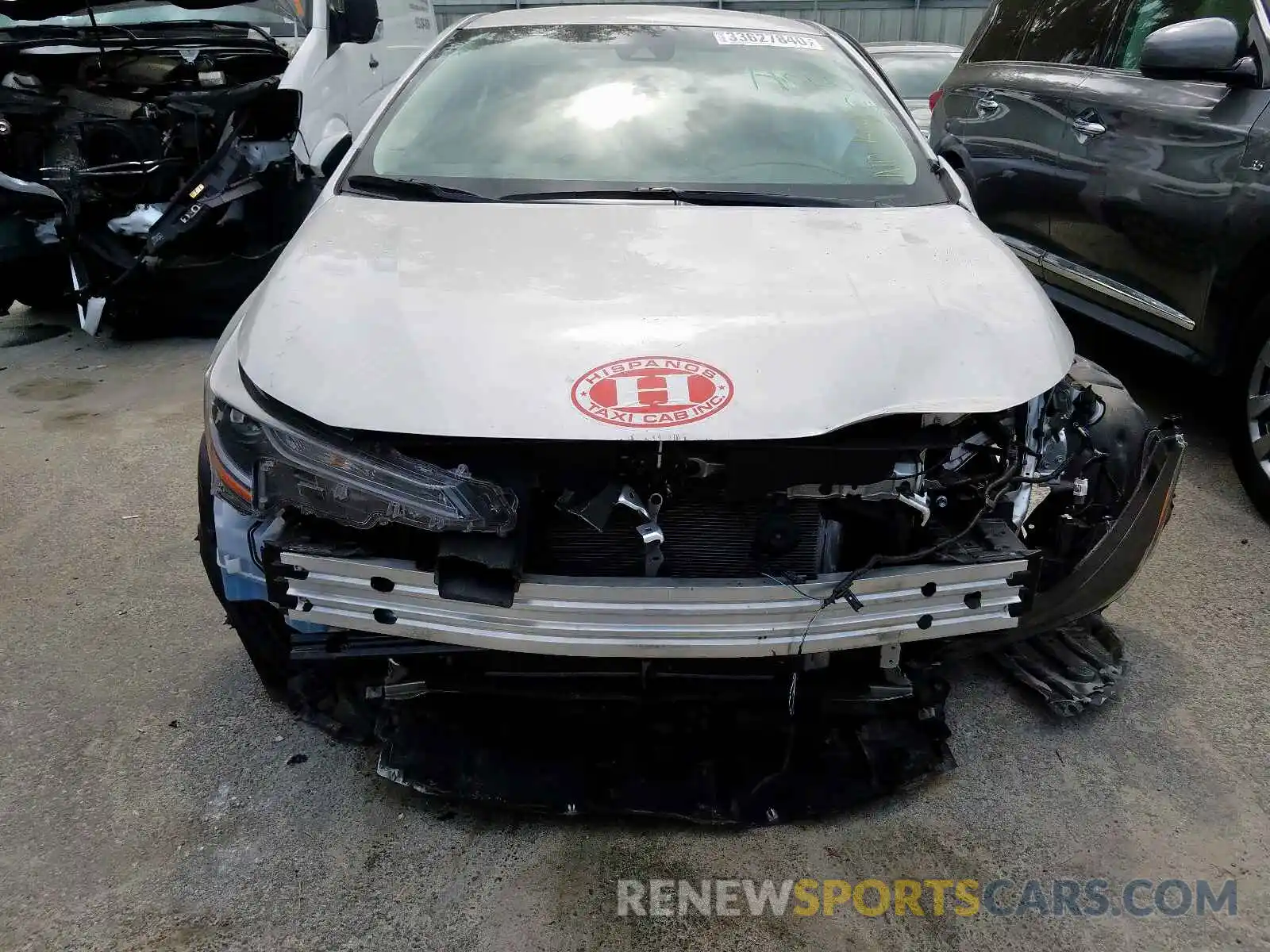 10 Photograph of a damaged car 5YFDPRAE8LP038758 TOYOTA COROLLA 2020