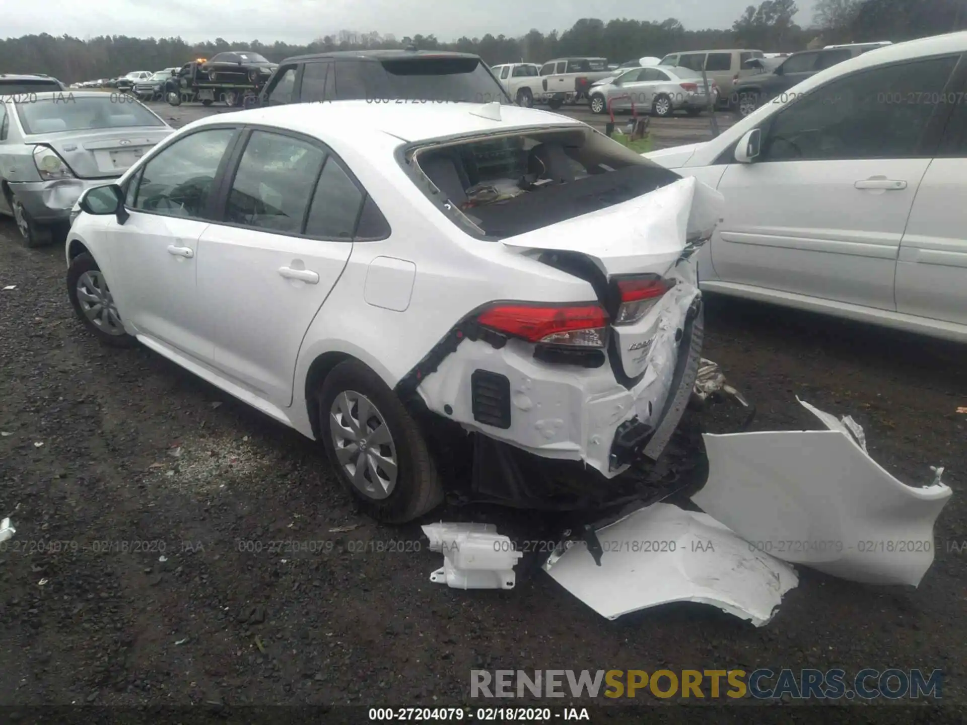 3 Photograph of a damaged car 5YFDPRAE8LP043569 TOYOTA COROLLA 2020