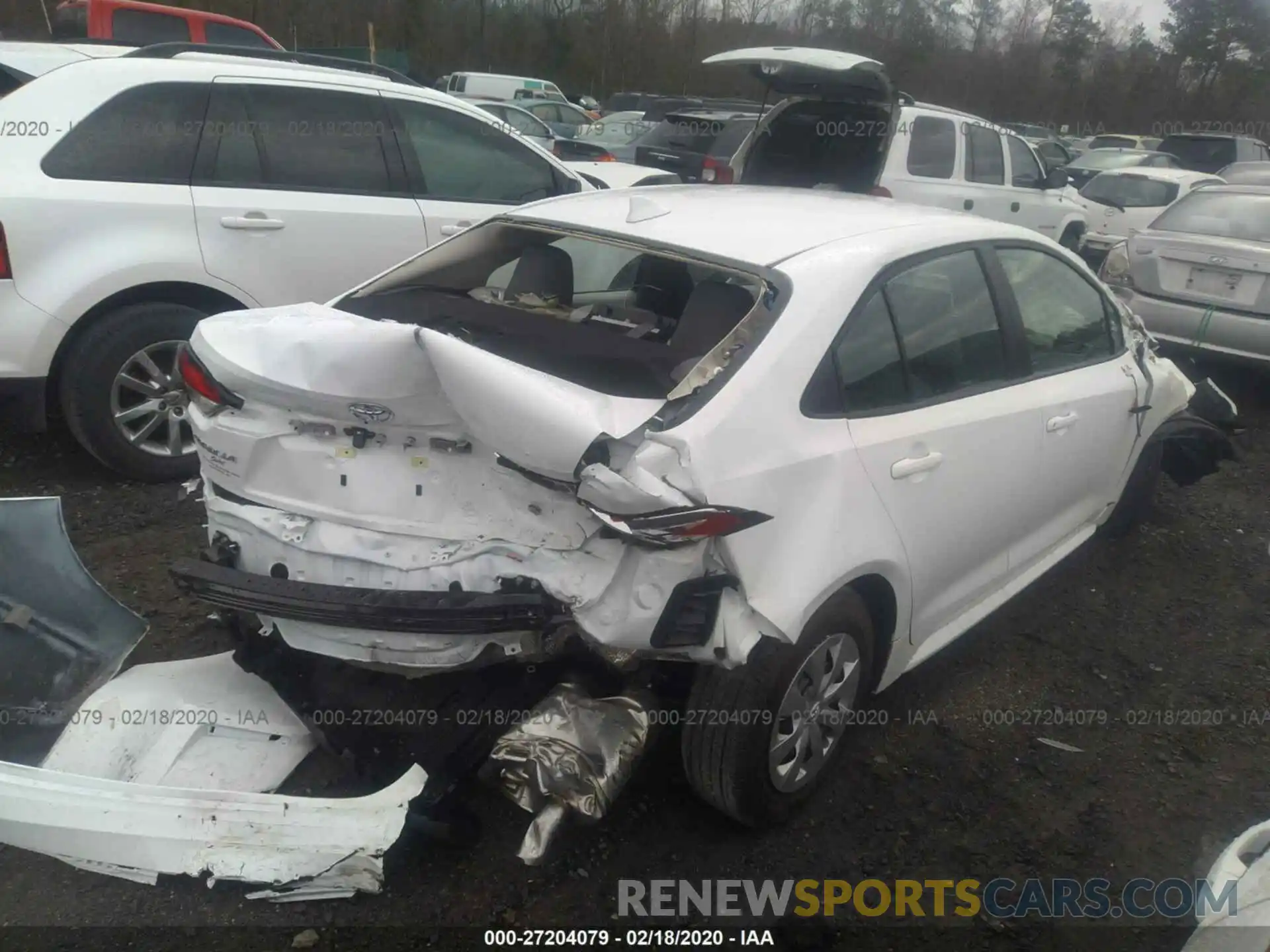 4 Photograph of a damaged car 5YFDPRAE8LP043569 TOYOTA COROLLA 2020