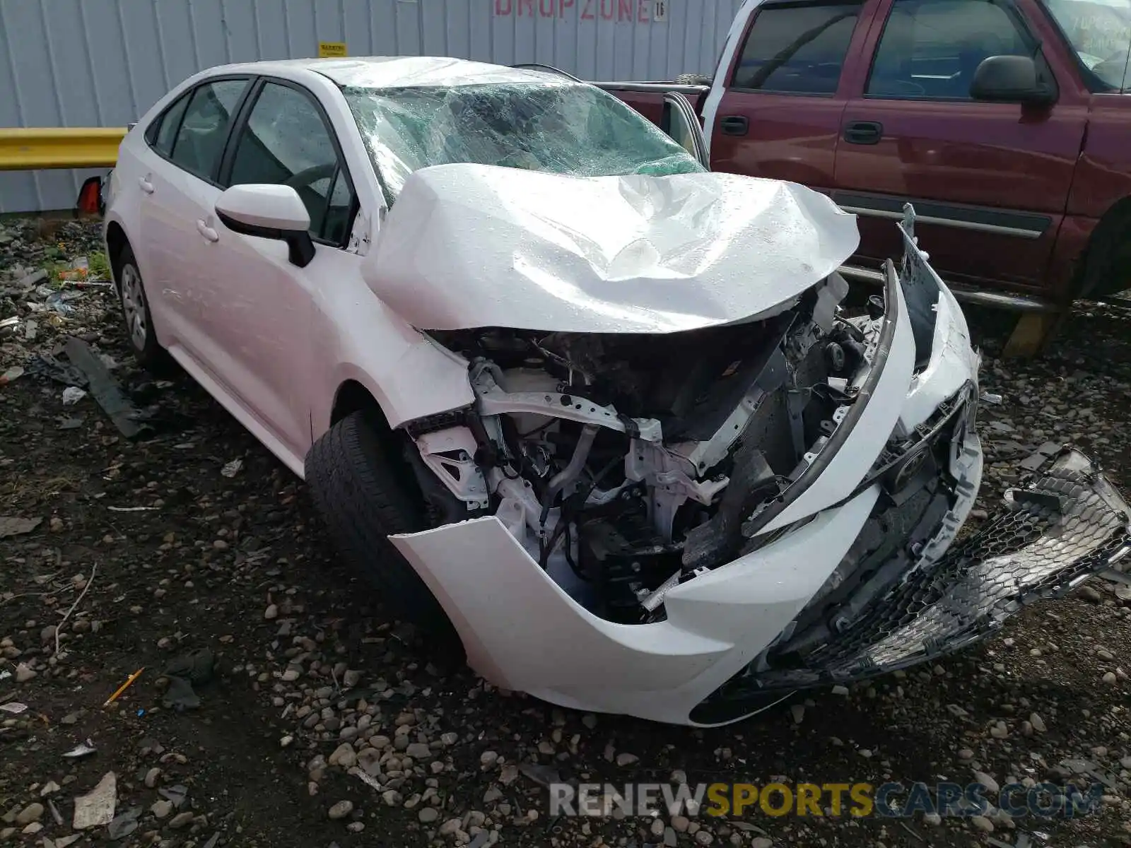 1 Photograph of a damaged car 5YFDPRAE8LP047833 TOYOTA COROLLA 2020