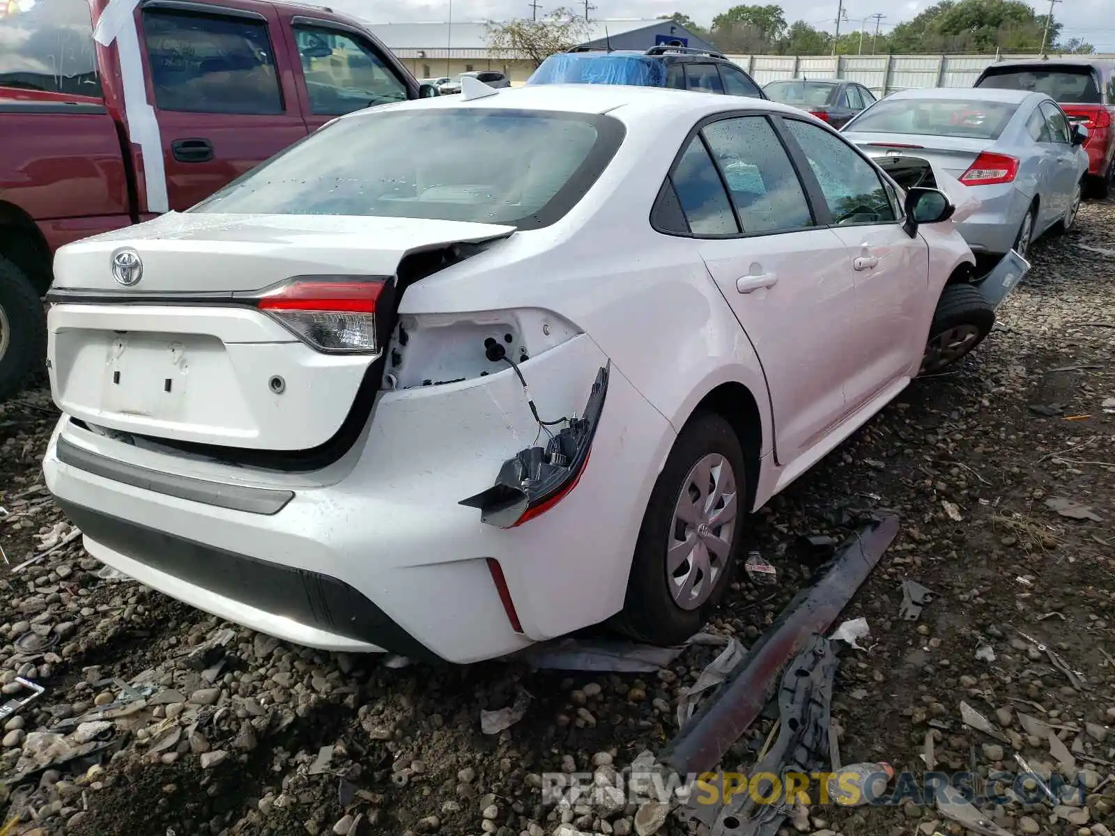 4 Photograph of a damaged car 5YFDPRAE8LP047833 TOYOTA COROLLA 2020